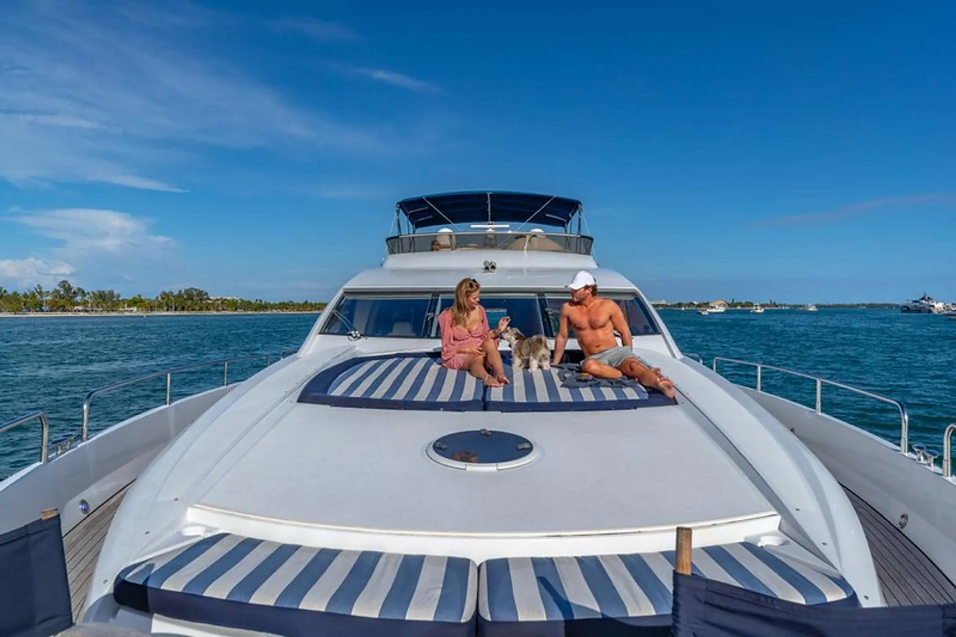 Sunseeker 82 Manhattan  in Miami Beach, FL — photo 4
