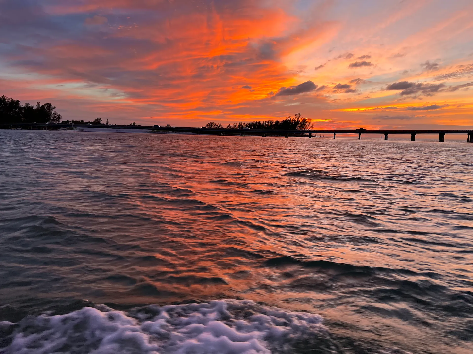 Large Pontoon Boat In Bradenton Manatee
