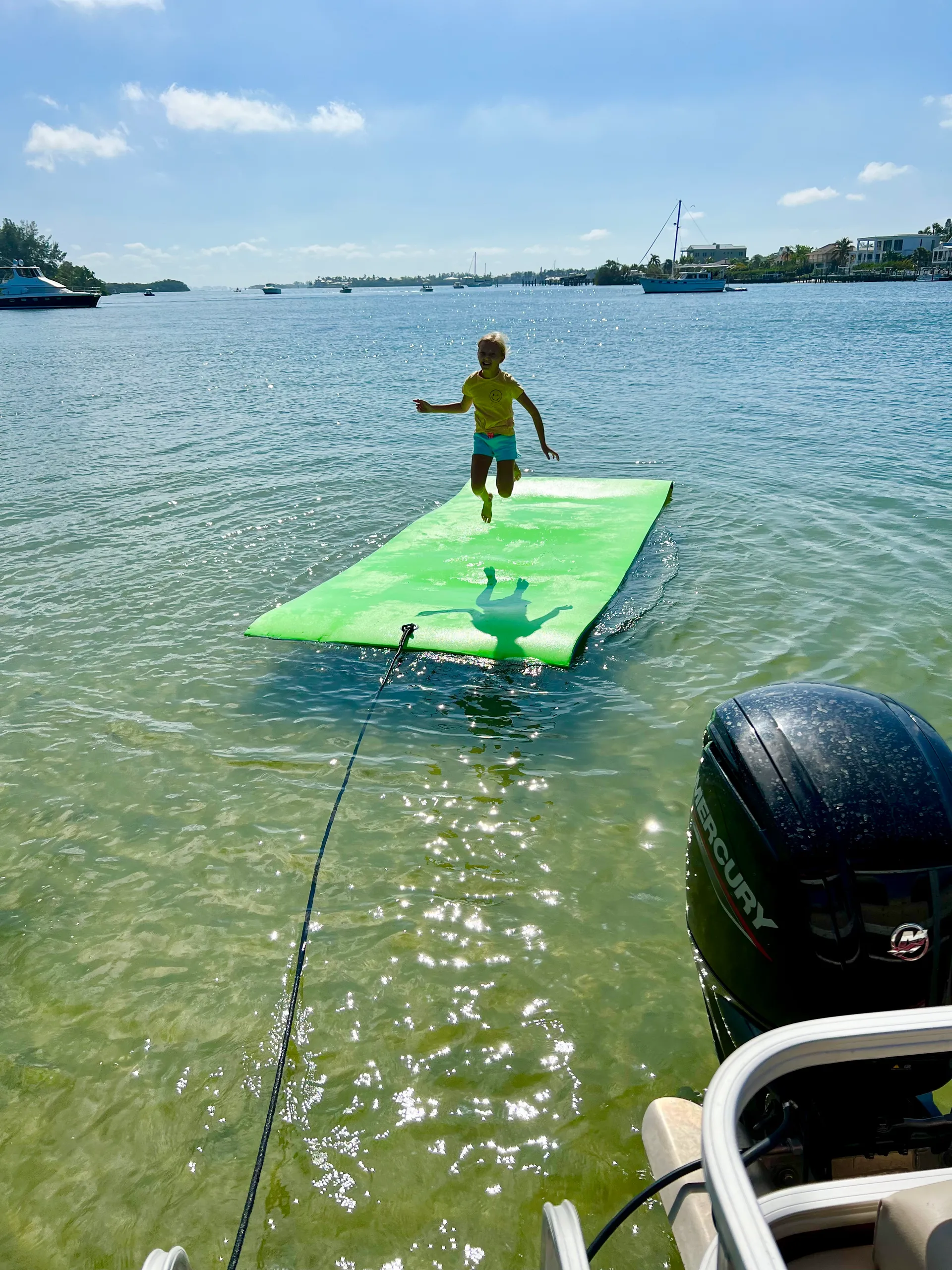 Large Pontoon Boat In Bradenton Manatee