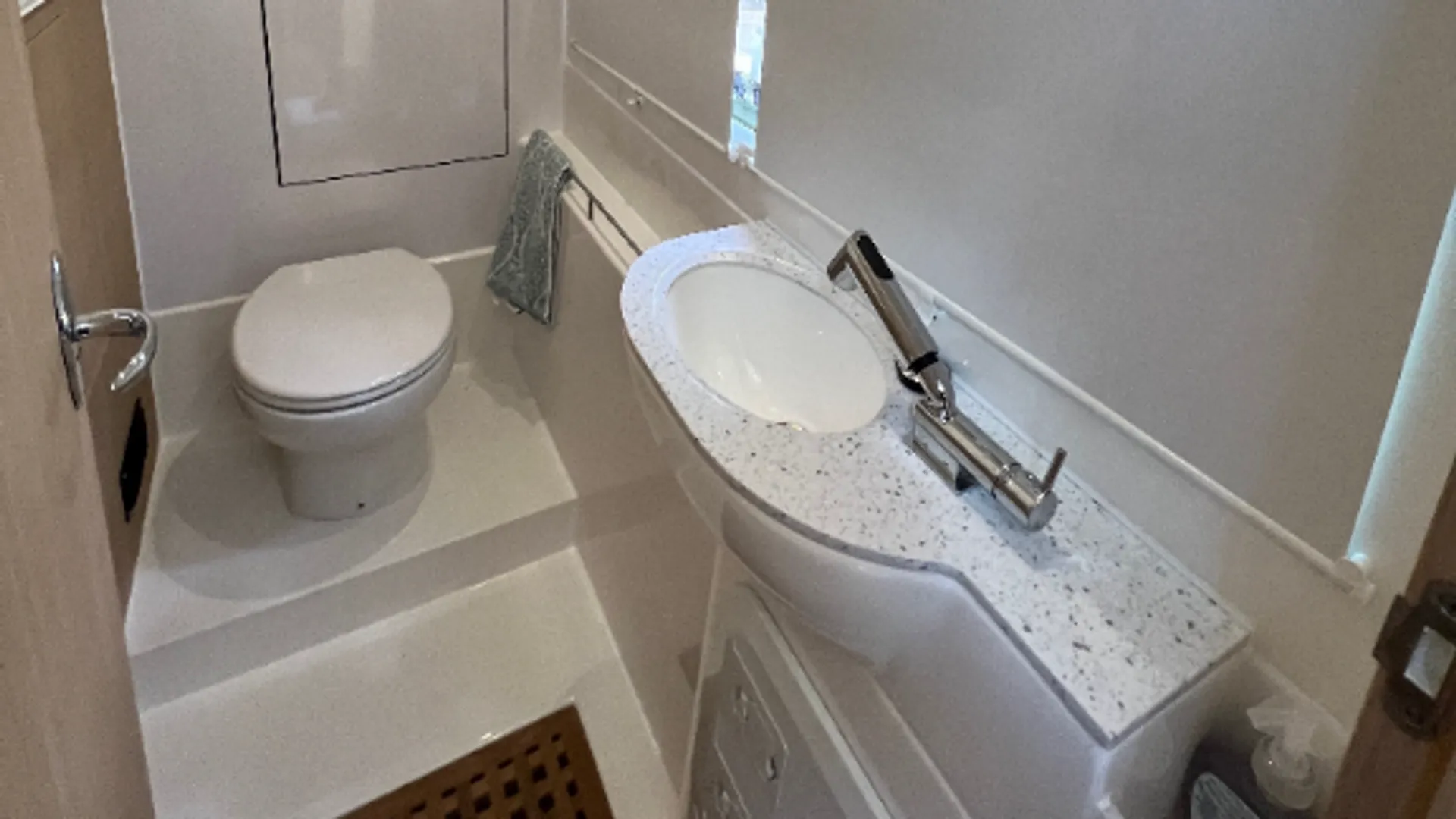 Aquila 44 in St. Petersburg, FL — photo 7