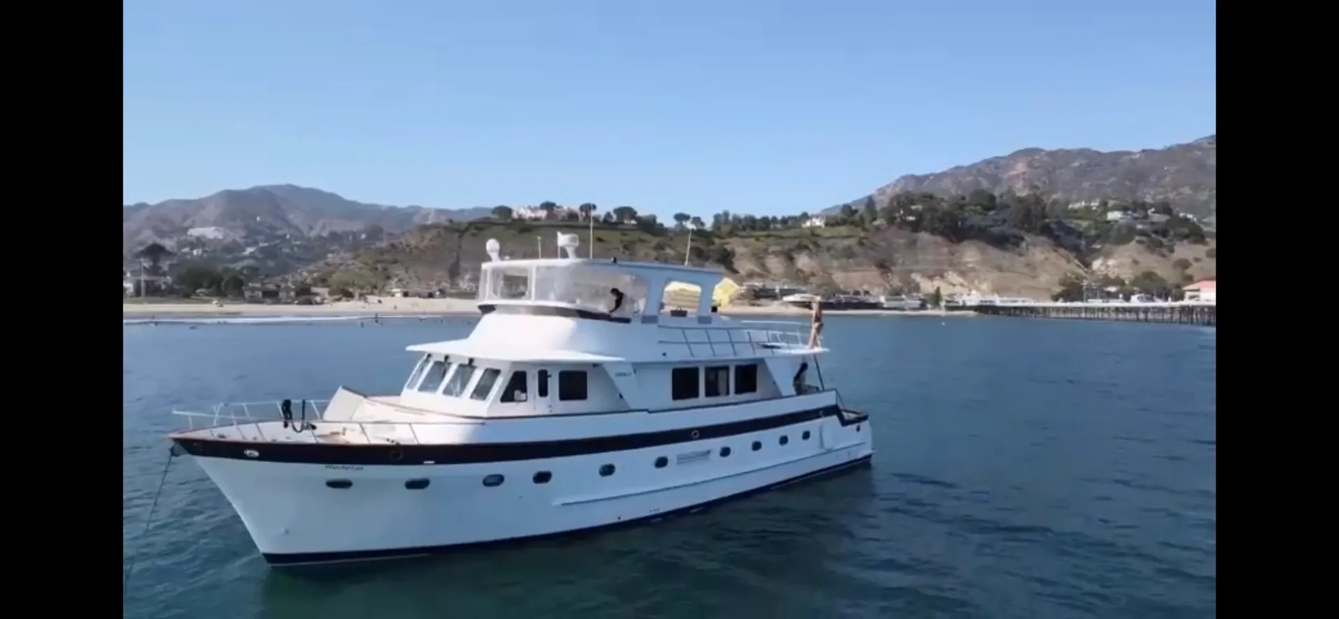 2015 70 ft defevor yacht lots of toys out door bar 