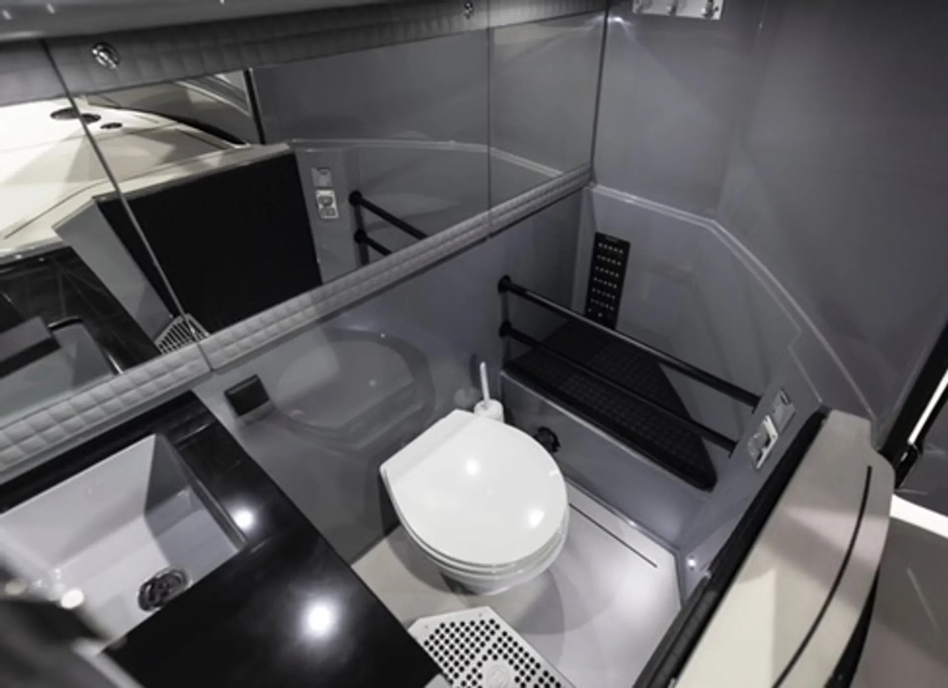 SUV of the Sea's - Brabus Luxury Adventure Boat