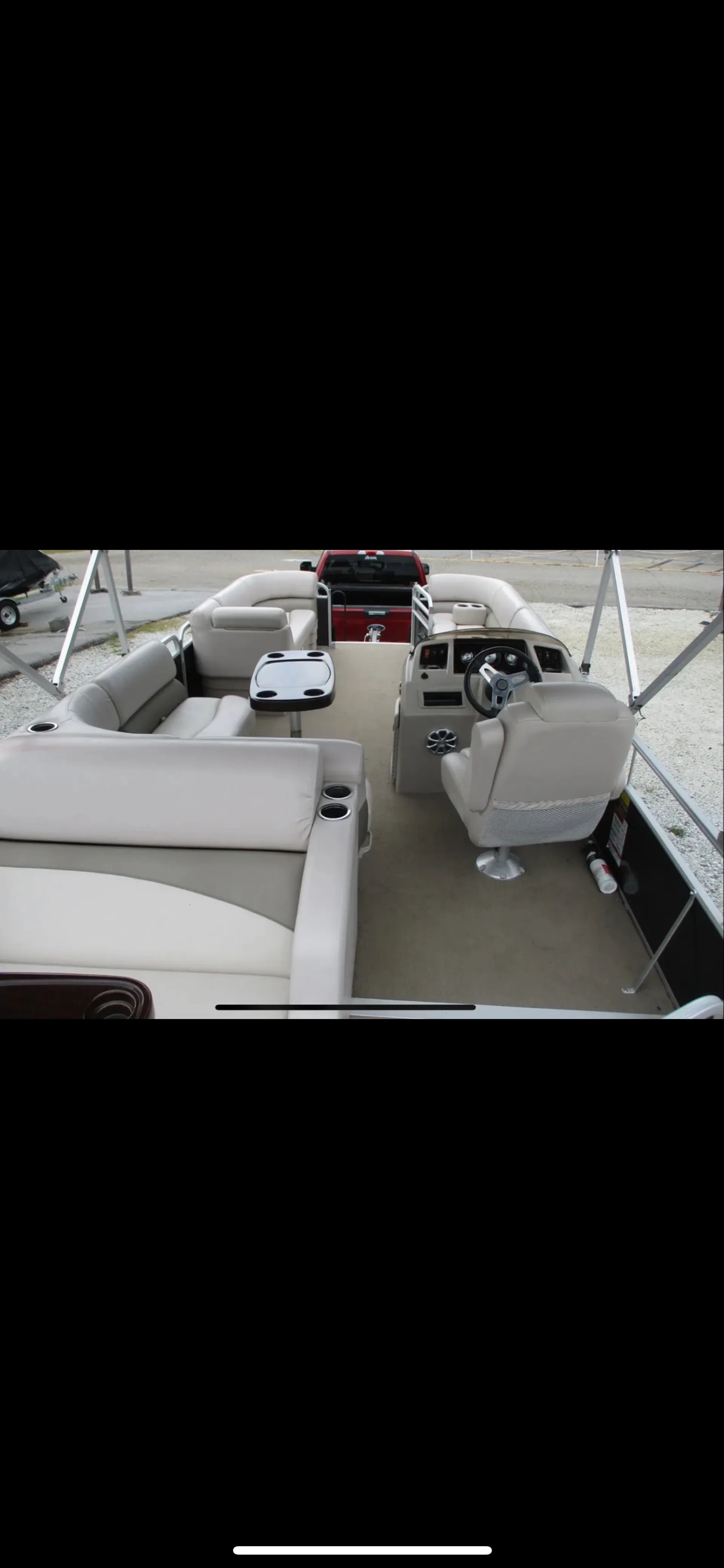 Bennington SSDLX 24ft Pontoon on Lake Martin