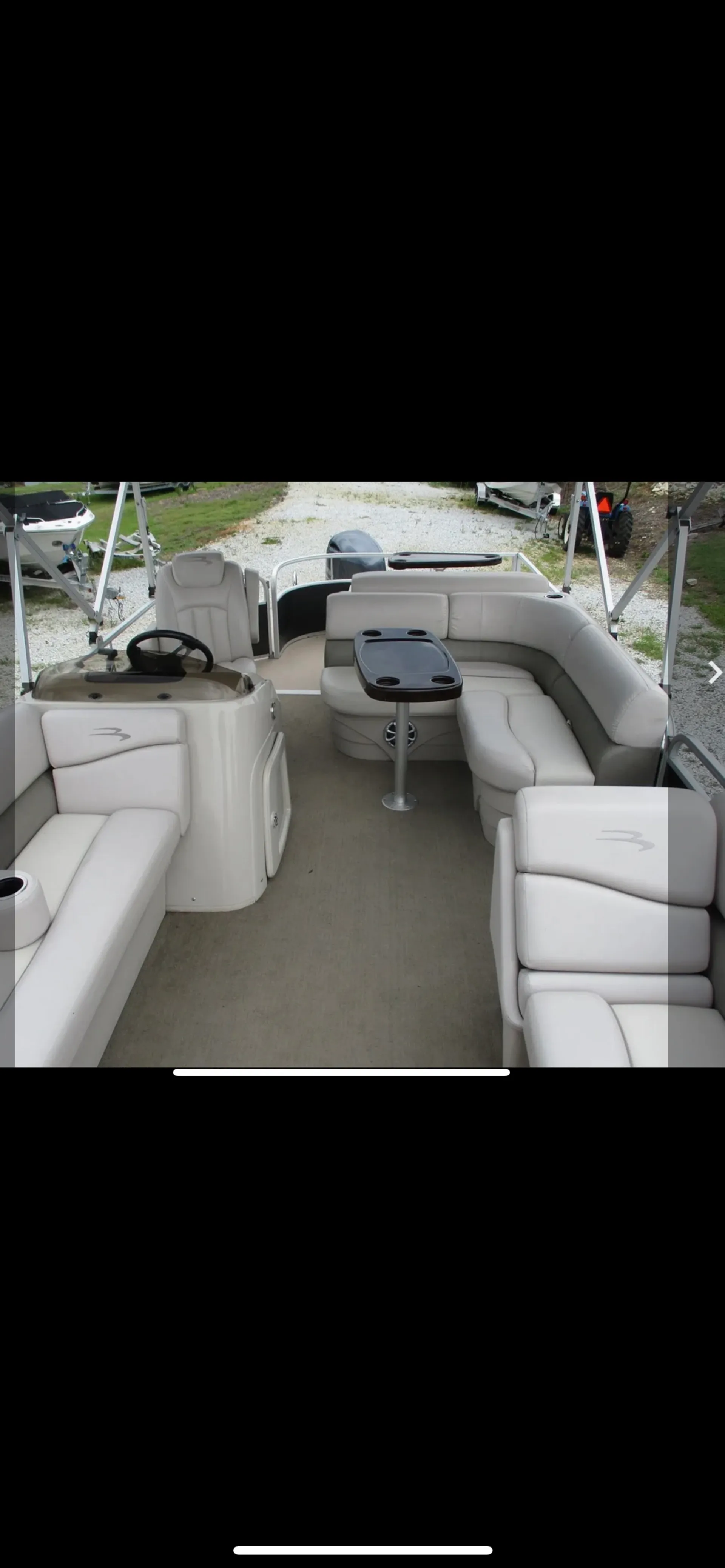 Bennington SSDLX 24ft Pontoon on Lake Martin