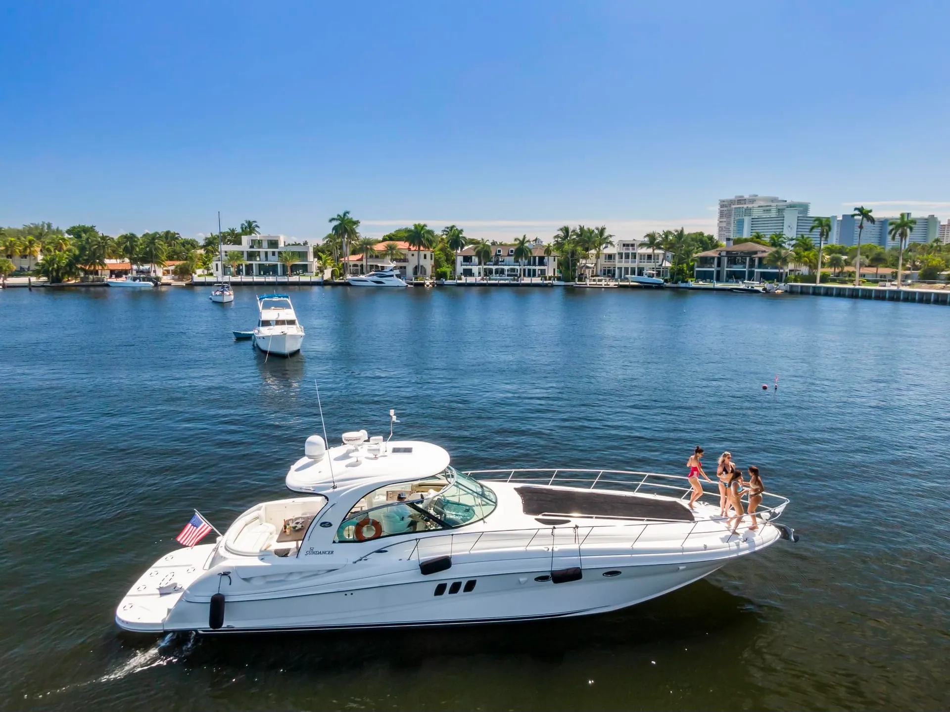 AMAZING  50 YACHT FOR CHARTER !!!! 13 Guests 