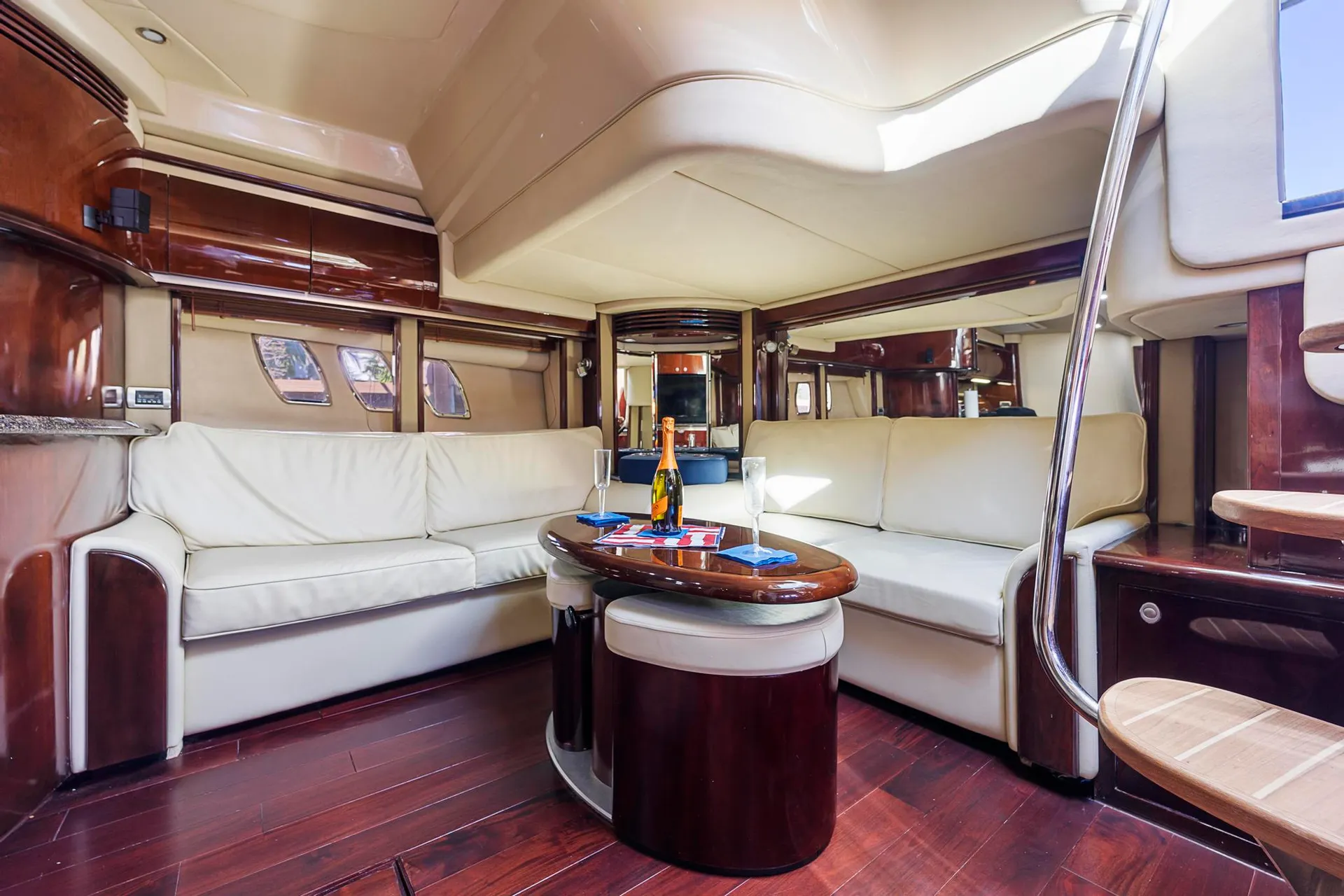 AMAZING  50 YACHT FOR CHARTER !!!! 13 Guests 