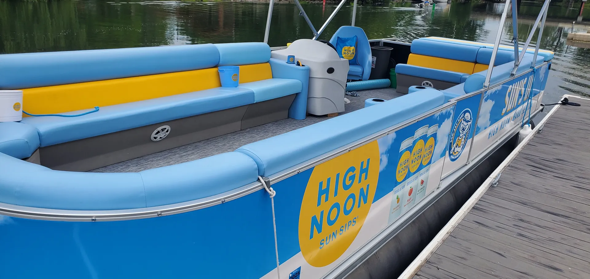 Aquatoon 240T RE in Fort Lauderdale, FL — photo 3