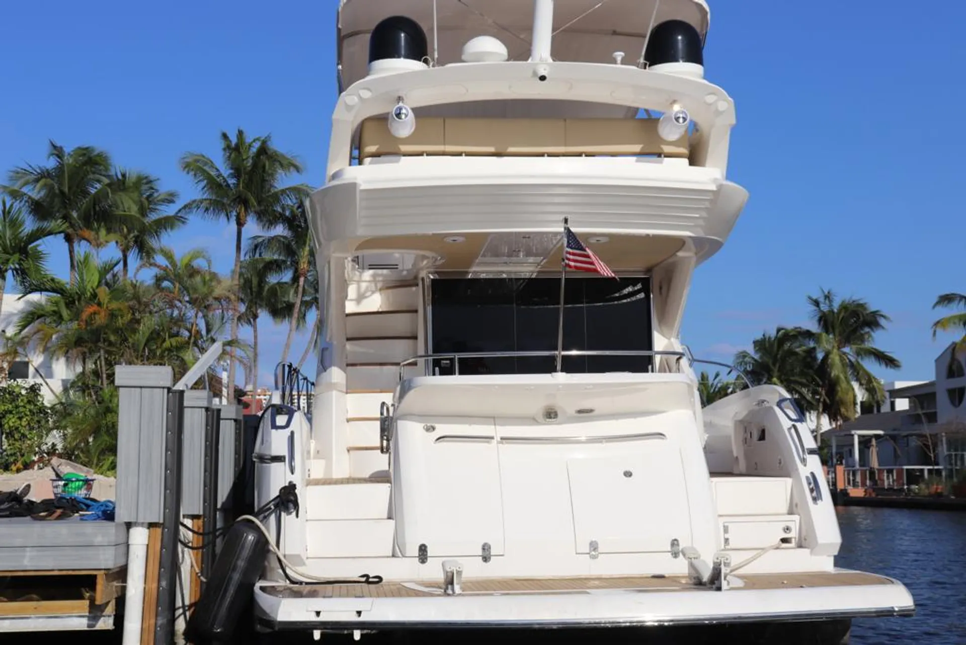 Sunseeker Manhattan in Miami Beach, FL — photo 3