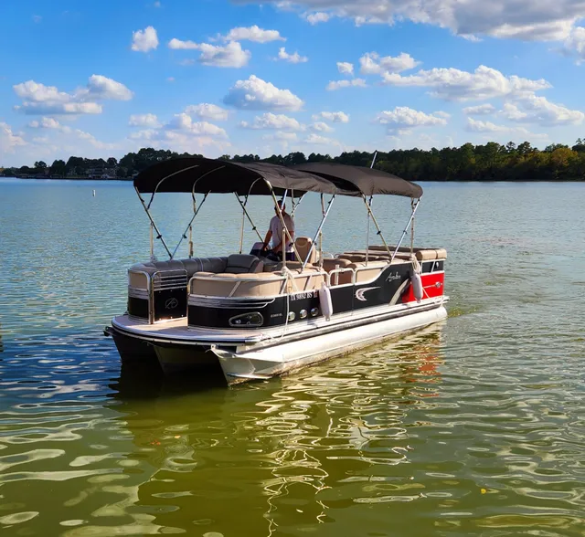 Rent a Avalon Pontoons pontoon in Montgomery, TX near me