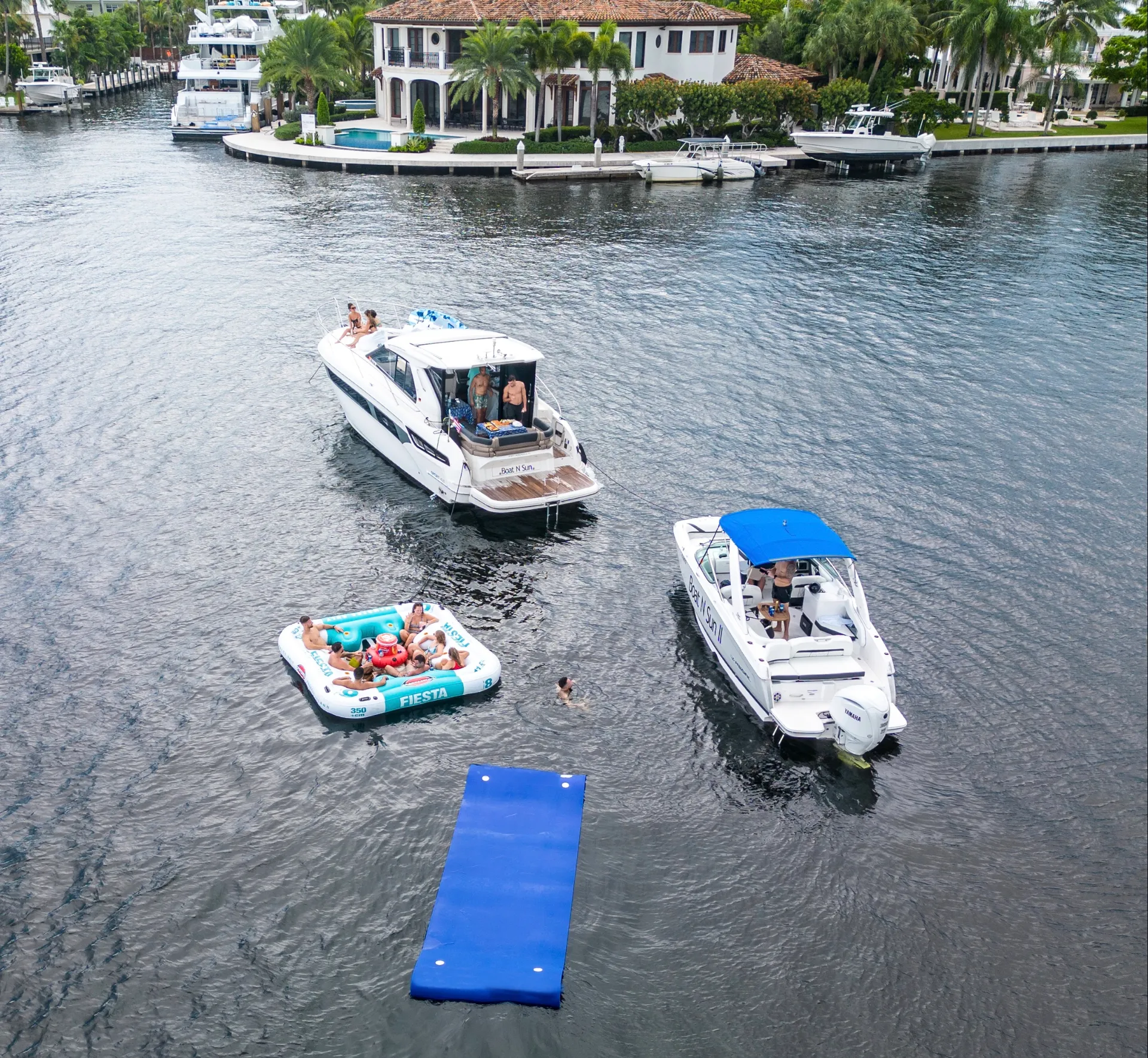 REGAL BOATS 26 OBX in Fort Lauderdale, FL — photo 3