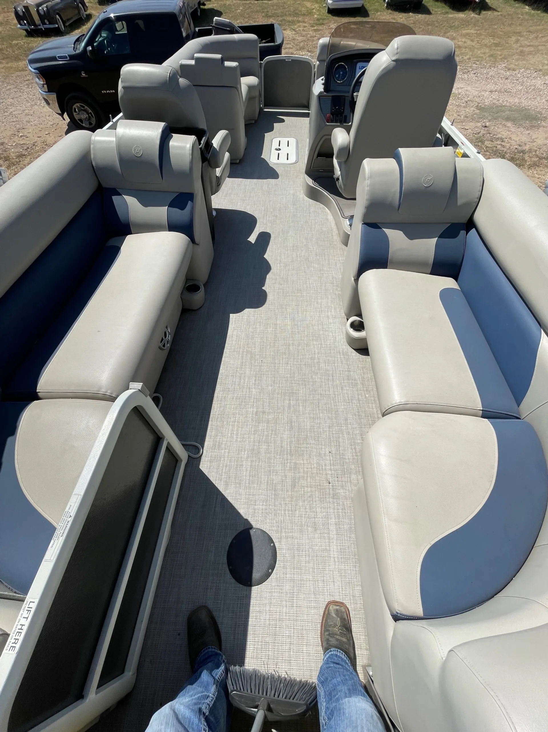 PREMIER MARINE 240 SUNSATION RE TRIPLE TUBE in Austin, TX — photo 9