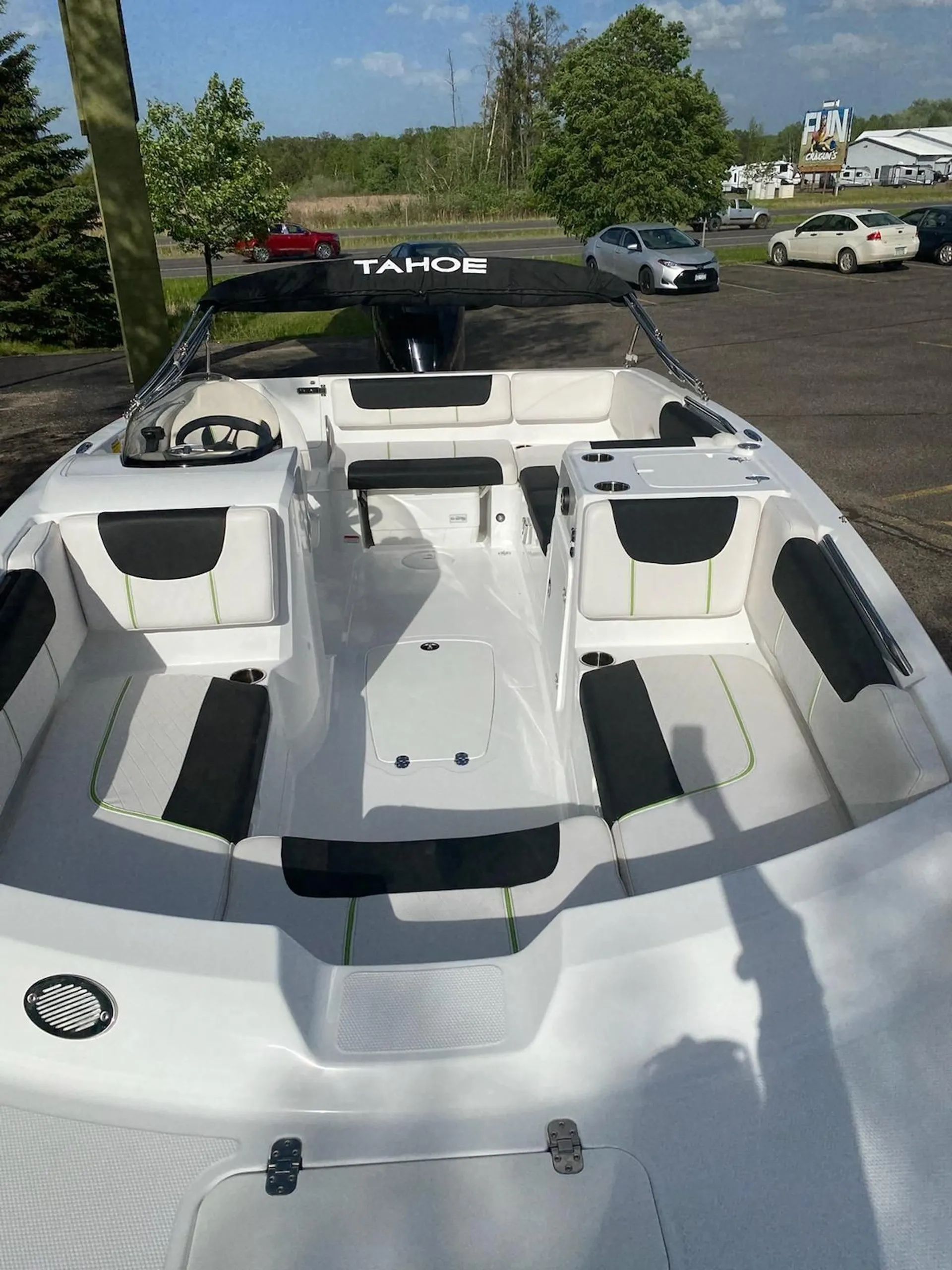 Tahoe 2150 deckboat in Peoria, AZ — photo 6