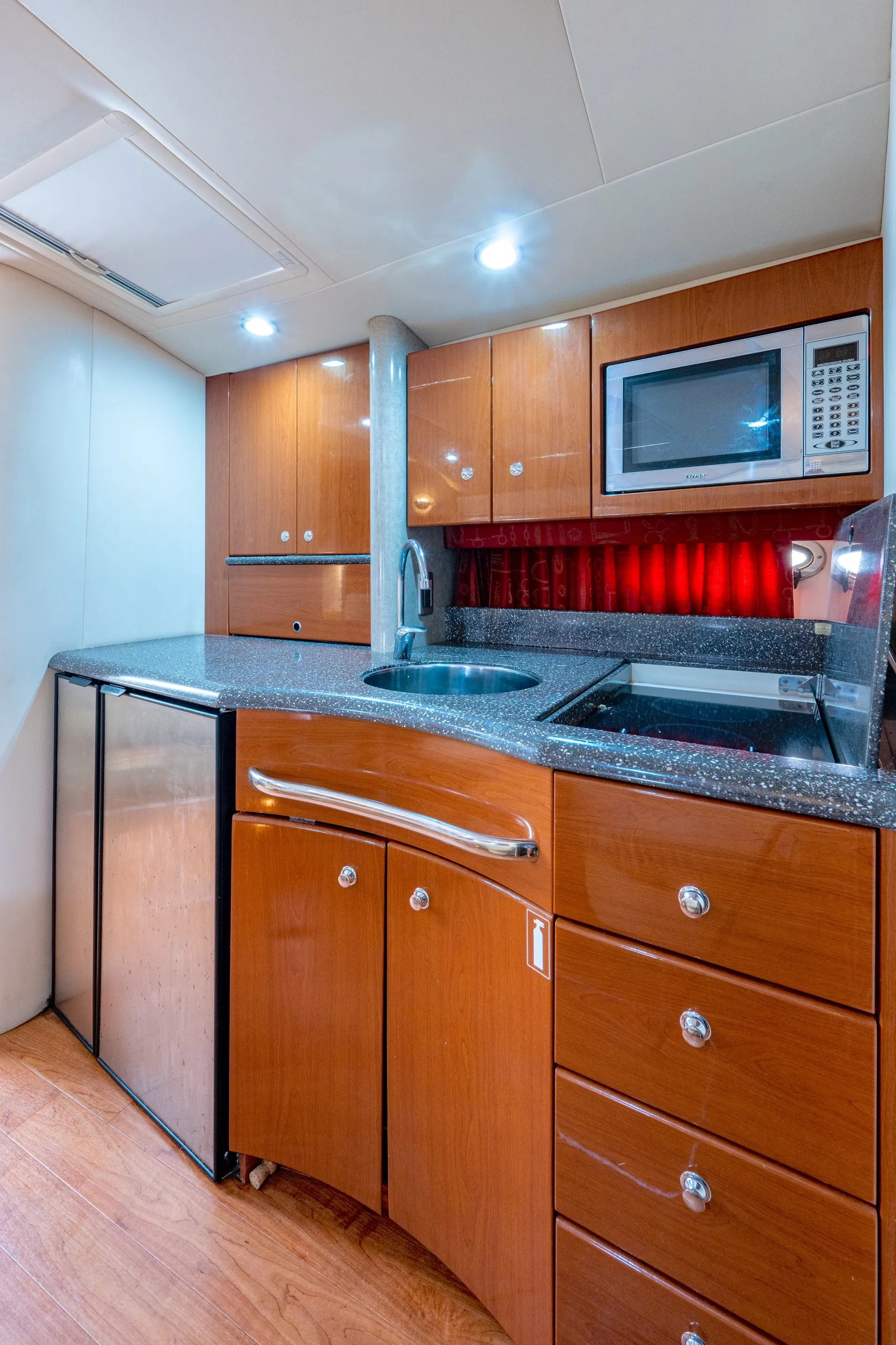 Formula by Thunderbird F-400 Super Sport in Miami Beach, FL — photo 10