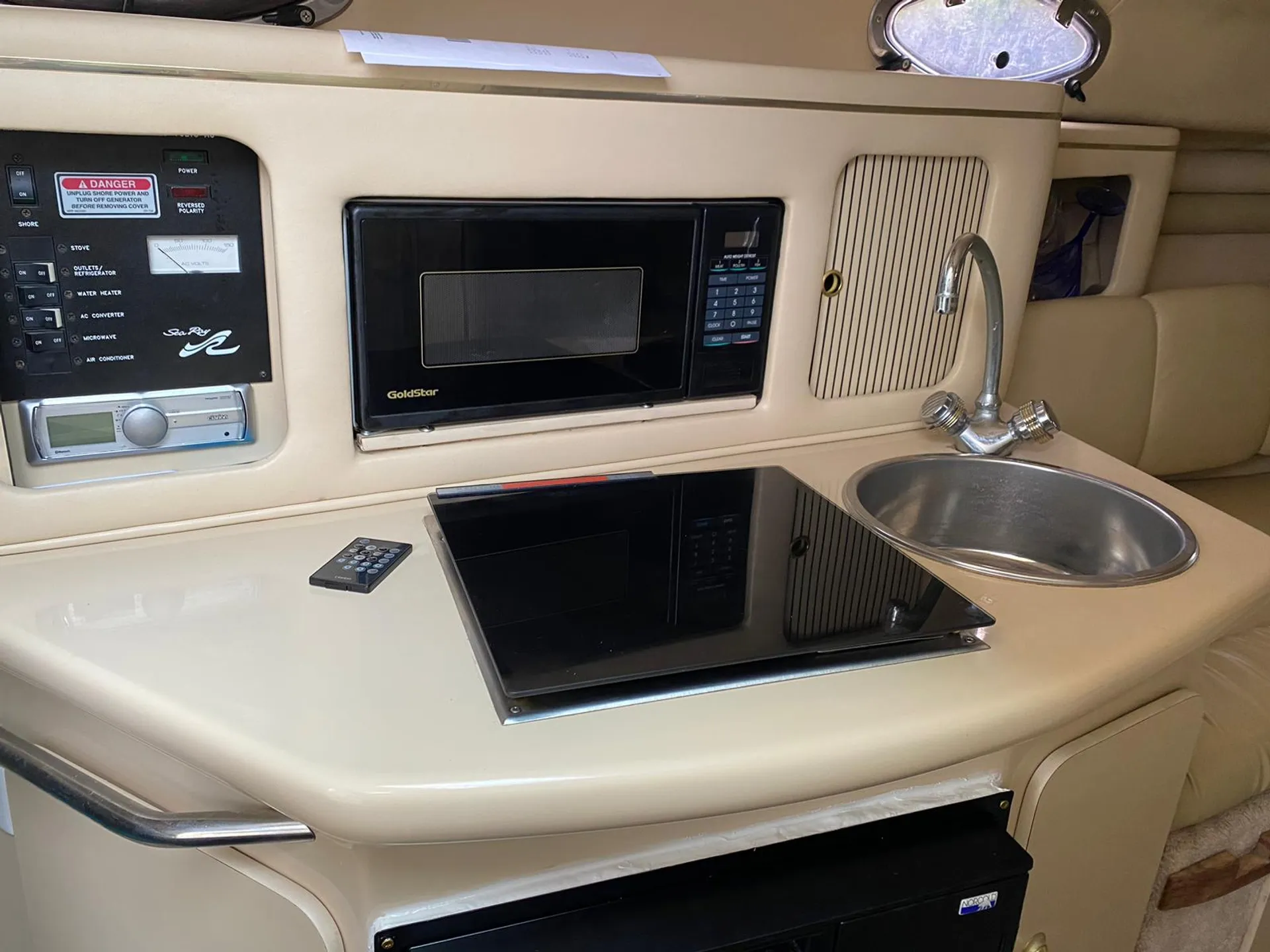 Sea Ray Boats Sundancer 250 in Leander, TX — photo 9