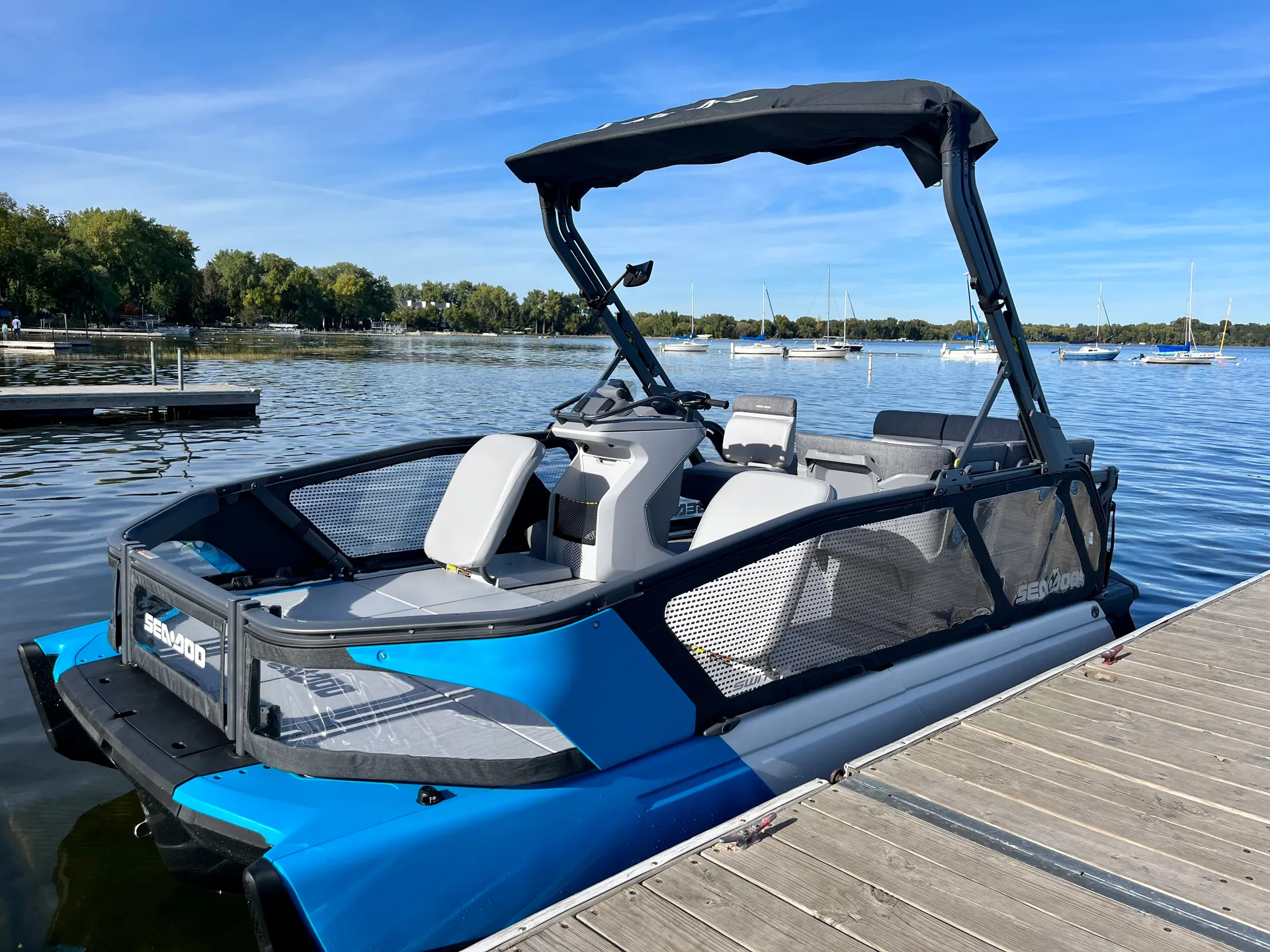 Rent a Sea-doo Switch 18' Sport 230HP in Morristown, AZ on Boatsetter