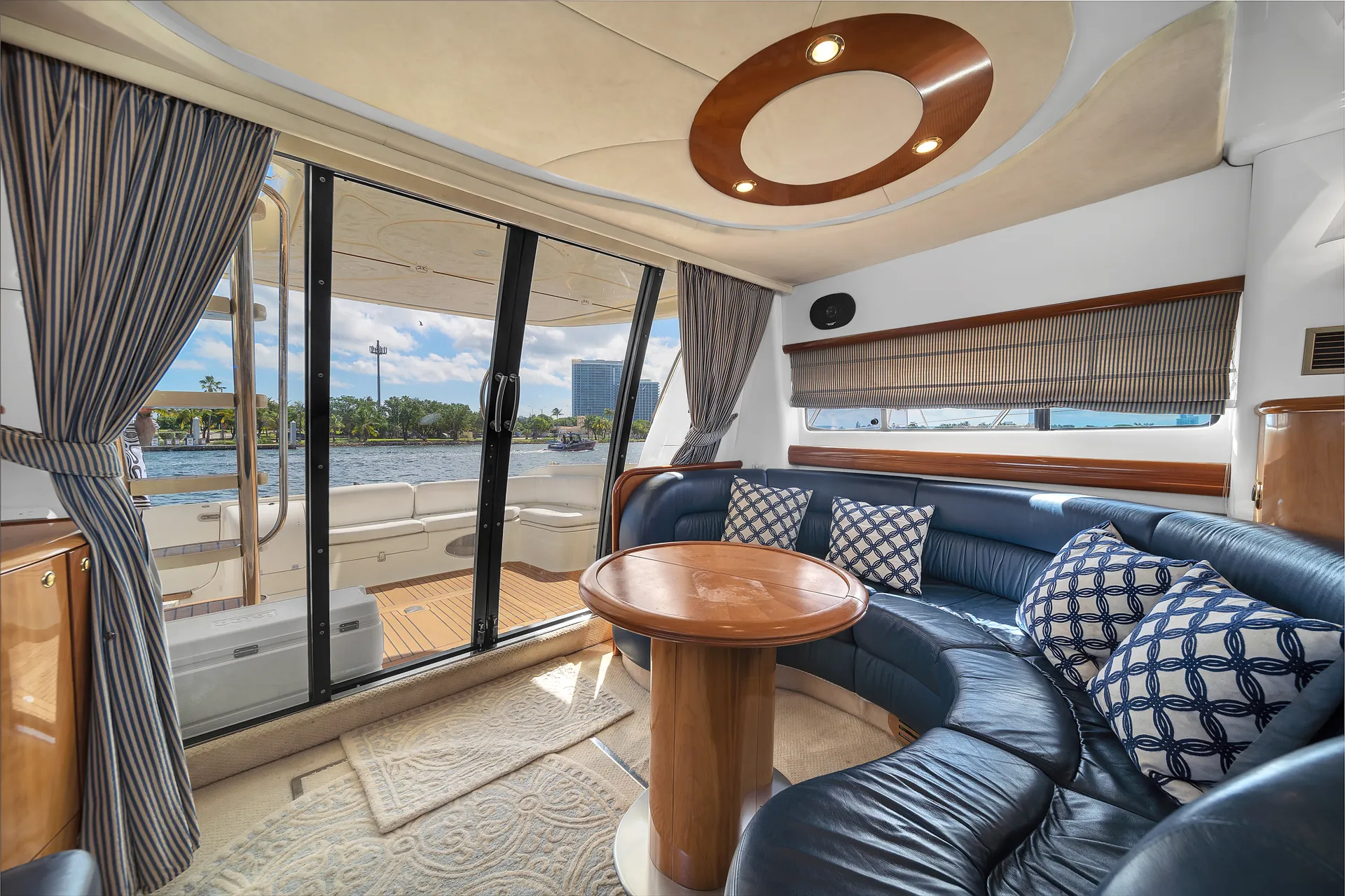 Cranchi 48 Atlantique in Sunny Isles Beach, FL — photo 10