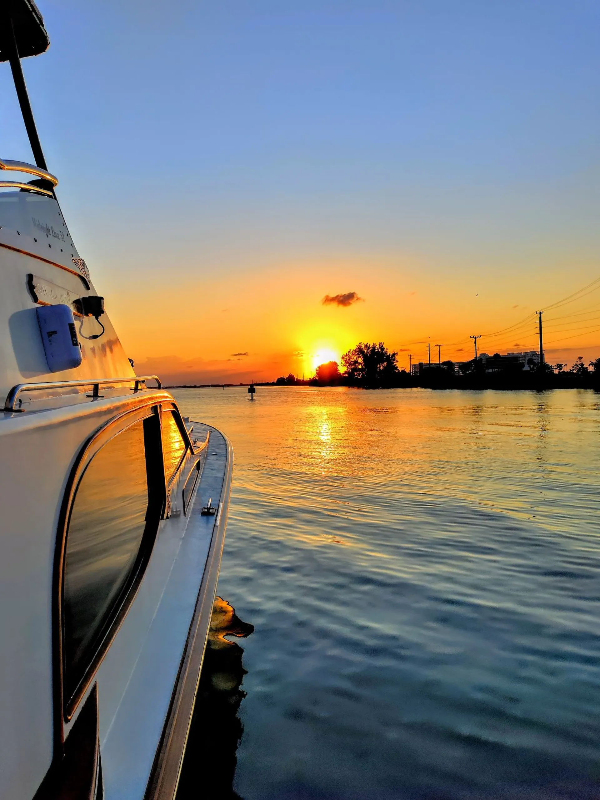Cruise on a Custom luxury yacht