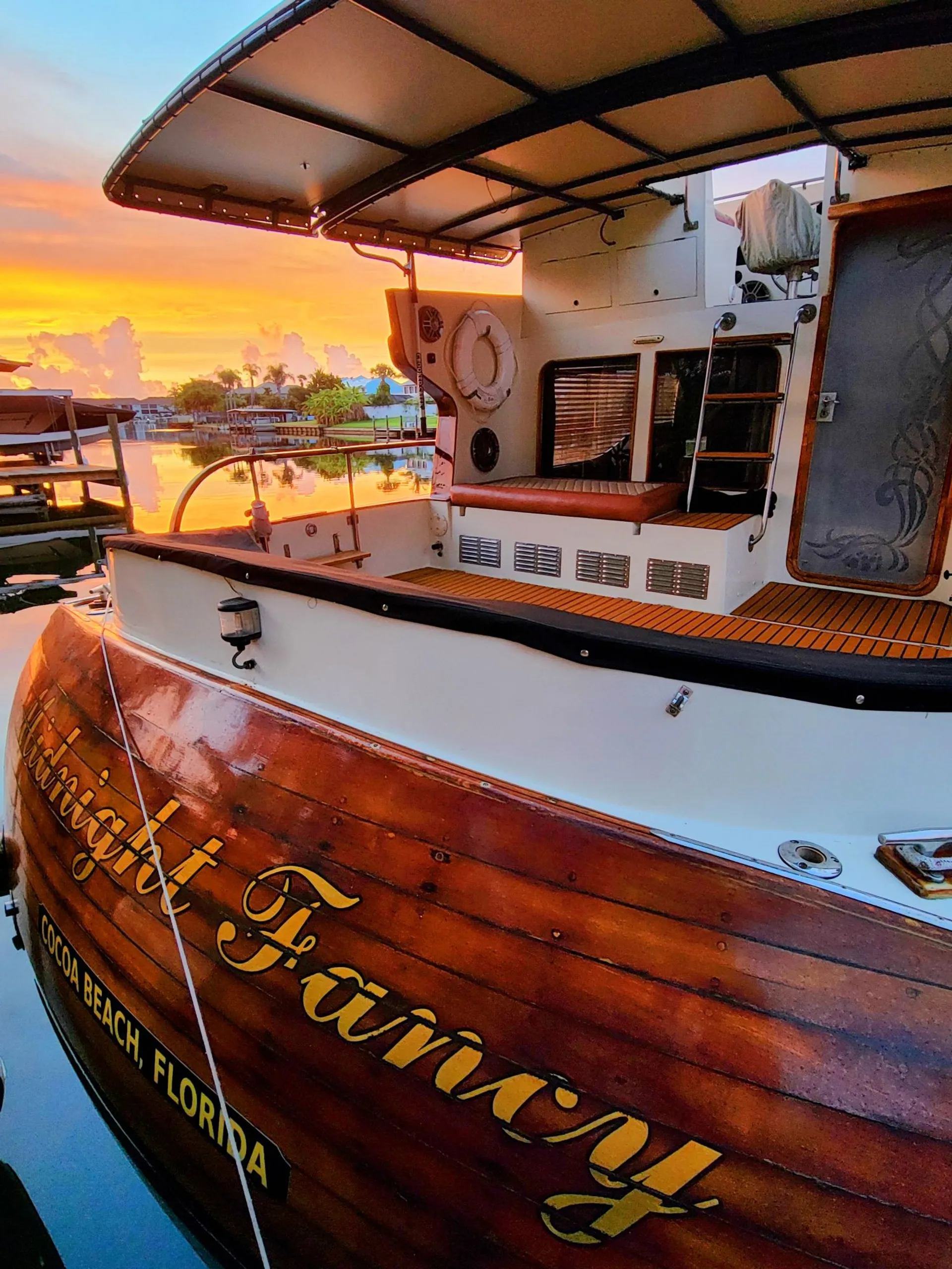 Cruise on a Custom luxury yacht