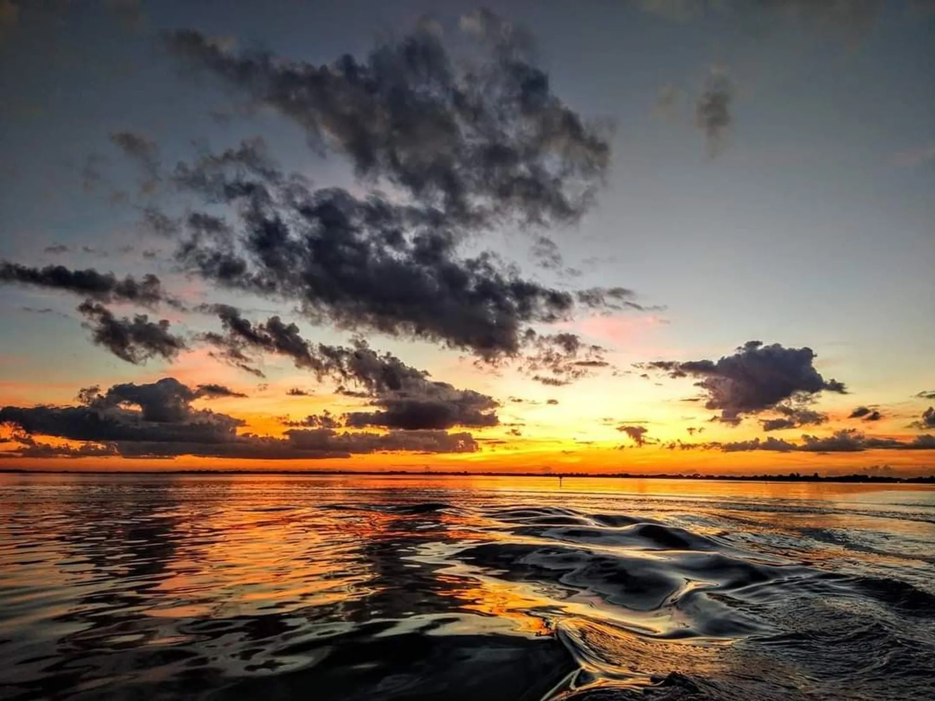 Cruise on a Custom luxury yacht