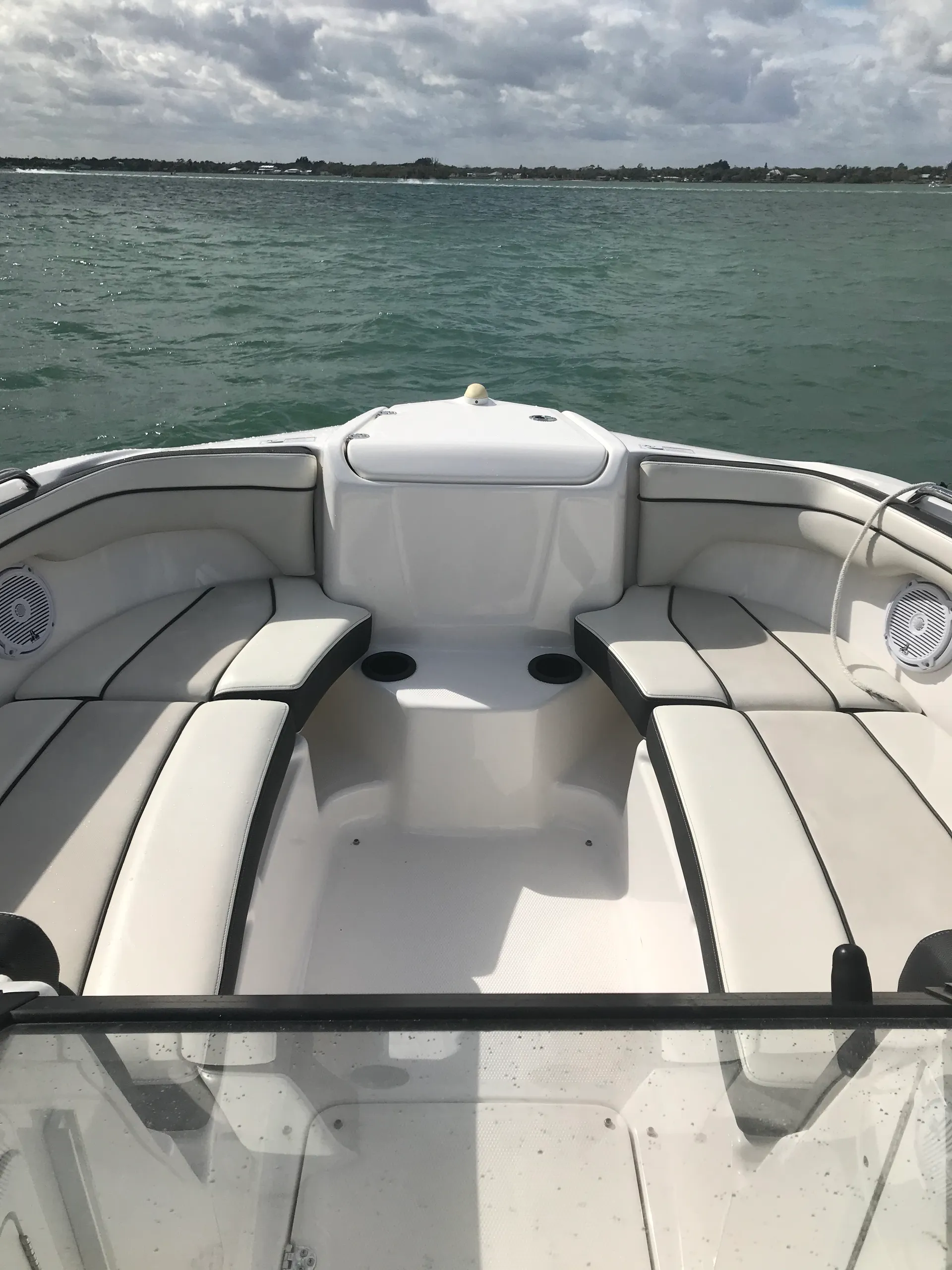 Yamaha SX210 Bow Rider Twin Jet Engine Boat 
