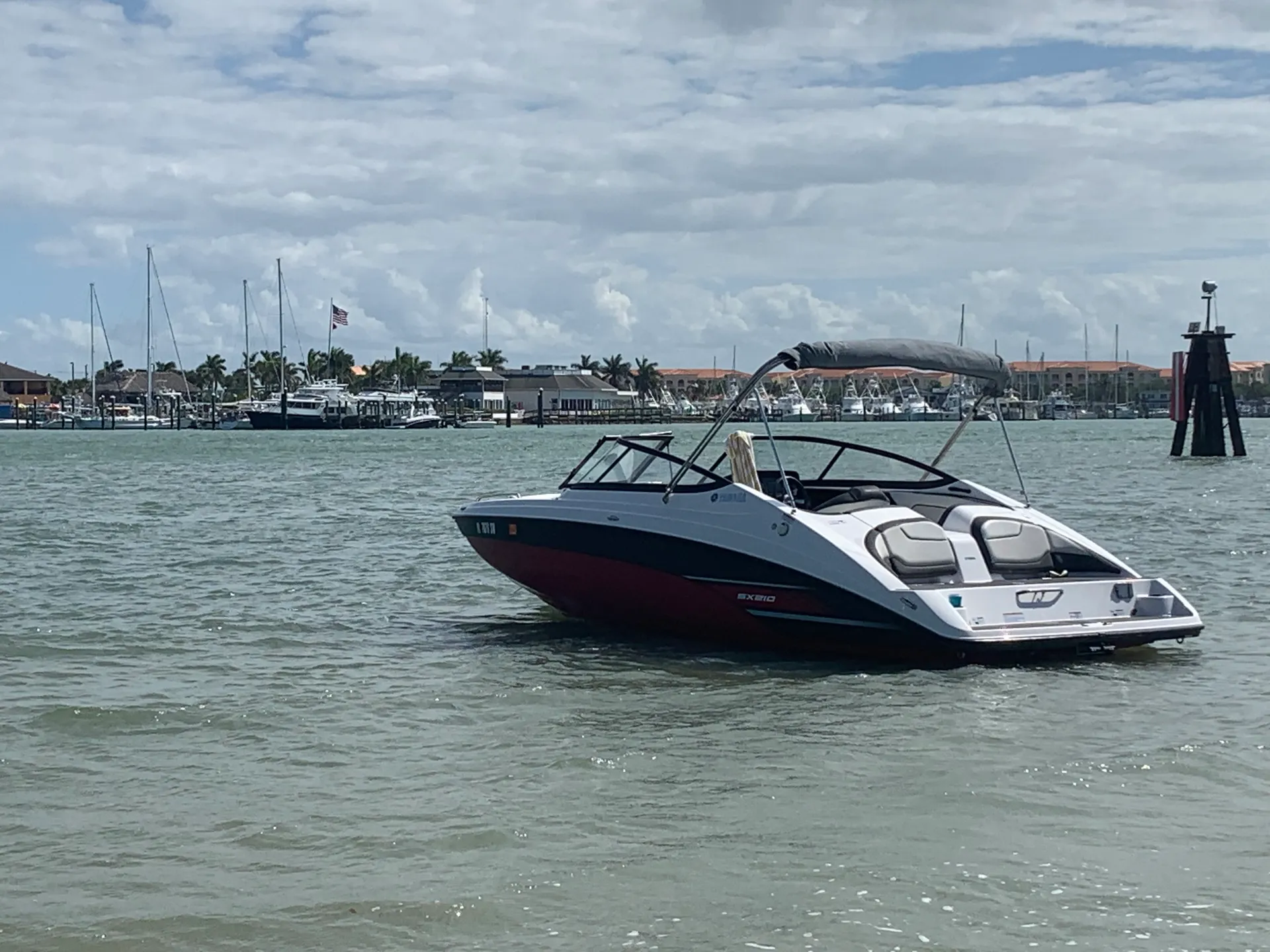 Yamaha SX210 Bow Rider Twin Jet Engine Boat 