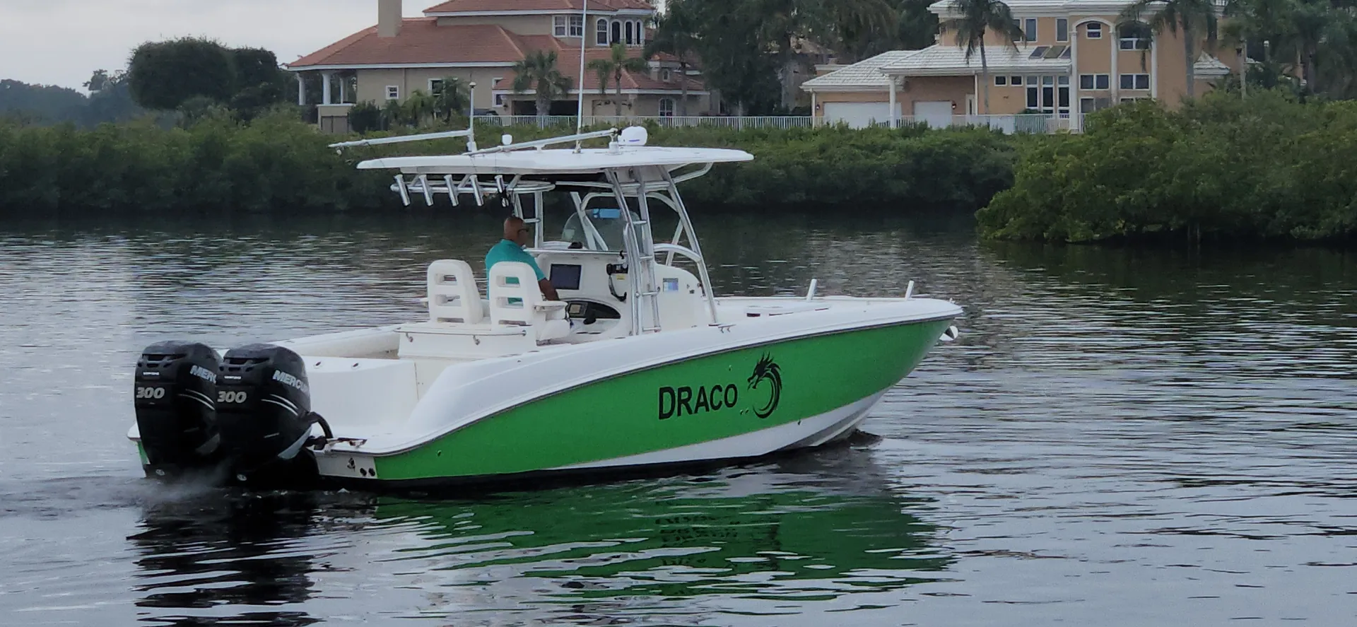 32' Draco Boston Whaler in  Tarpon Springs, FL!