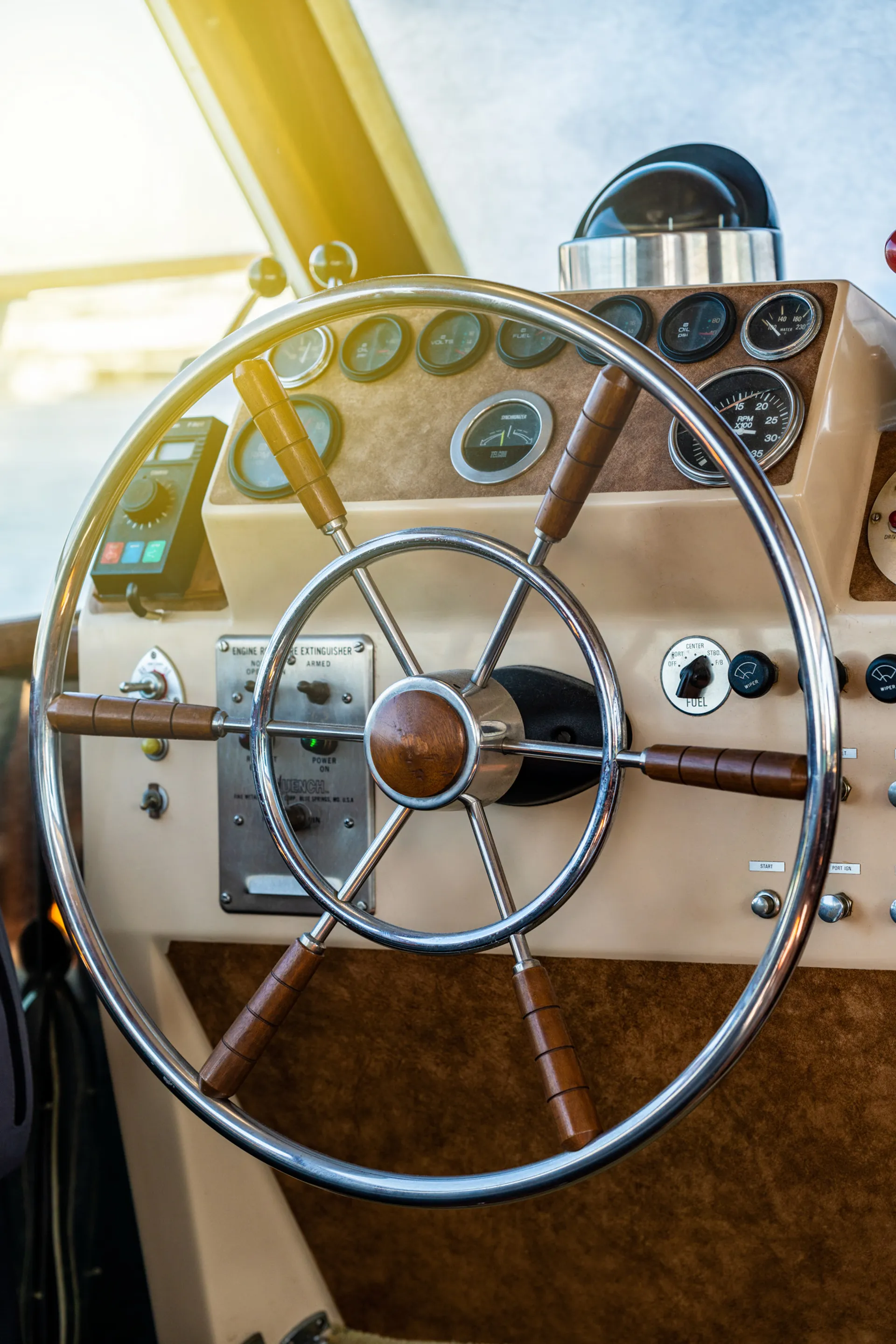 🌊 BEST VALUE ☀️ Huge Bow Cushion! Classic 50ft Motor Yacht ⚓️