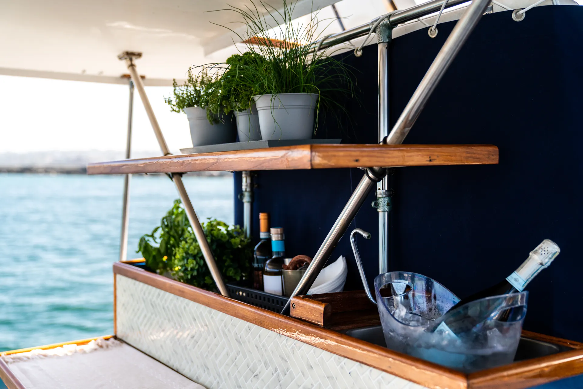 🌊 BEST VALUE ☀️ Huge Bow Cushion! Classic 50ft Motor Yacht ⚓️