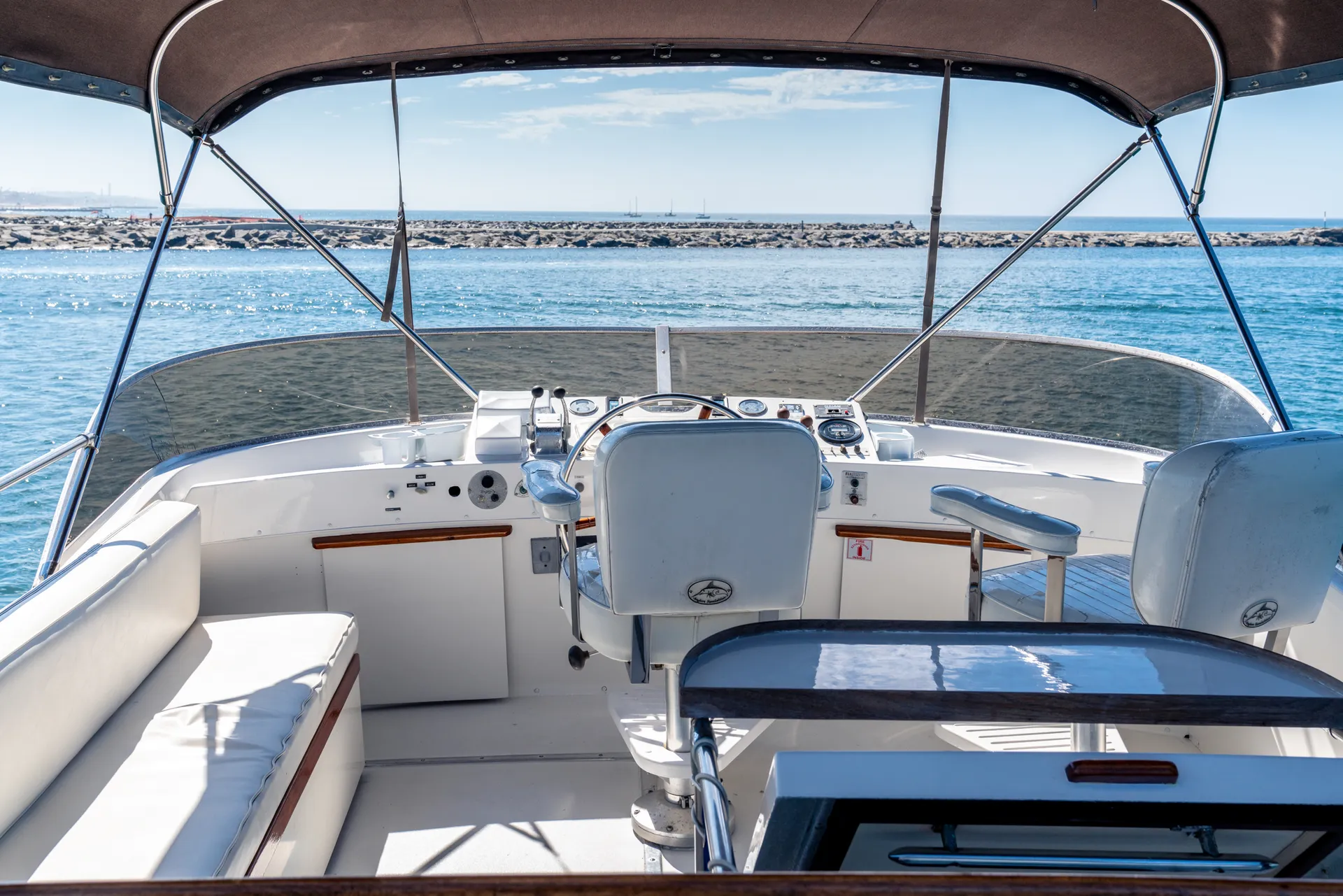 🌊 BEST VALUE ☀️ Huge Bow Cushion! Classic 50ft Motor Yacht ⚓️