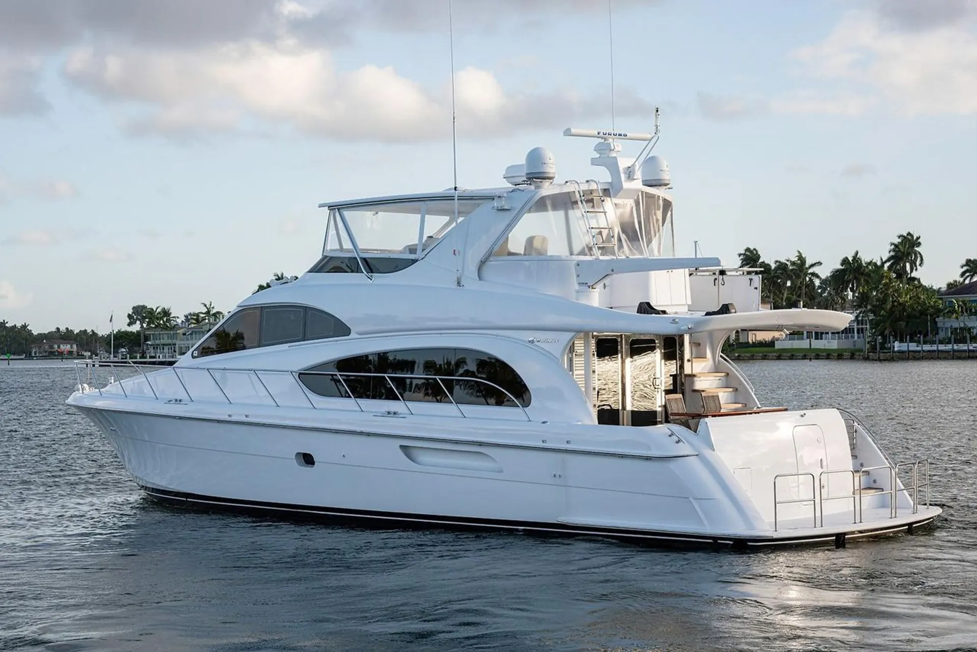 64 Hatteras motor yacht  lots of toys 