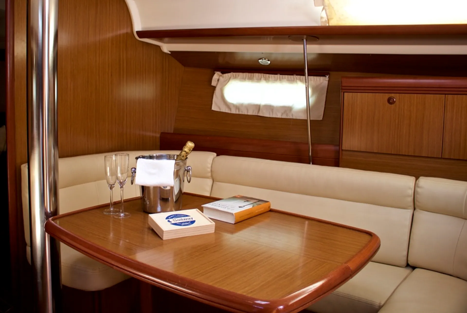Jeanneau Odyssey 39i in Vigo, GA — photo 6