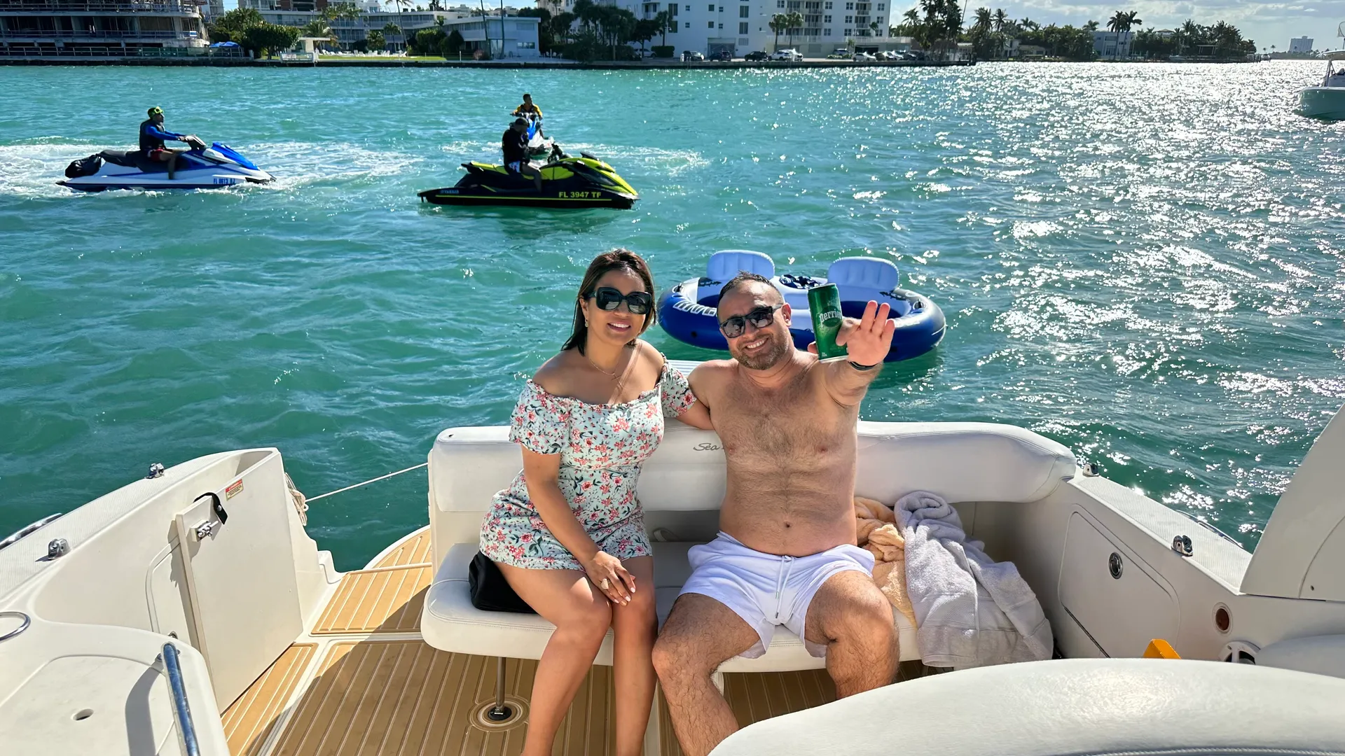 Sea Ray Boats 280 Sundancer in North Bay Village, FL — photo 5