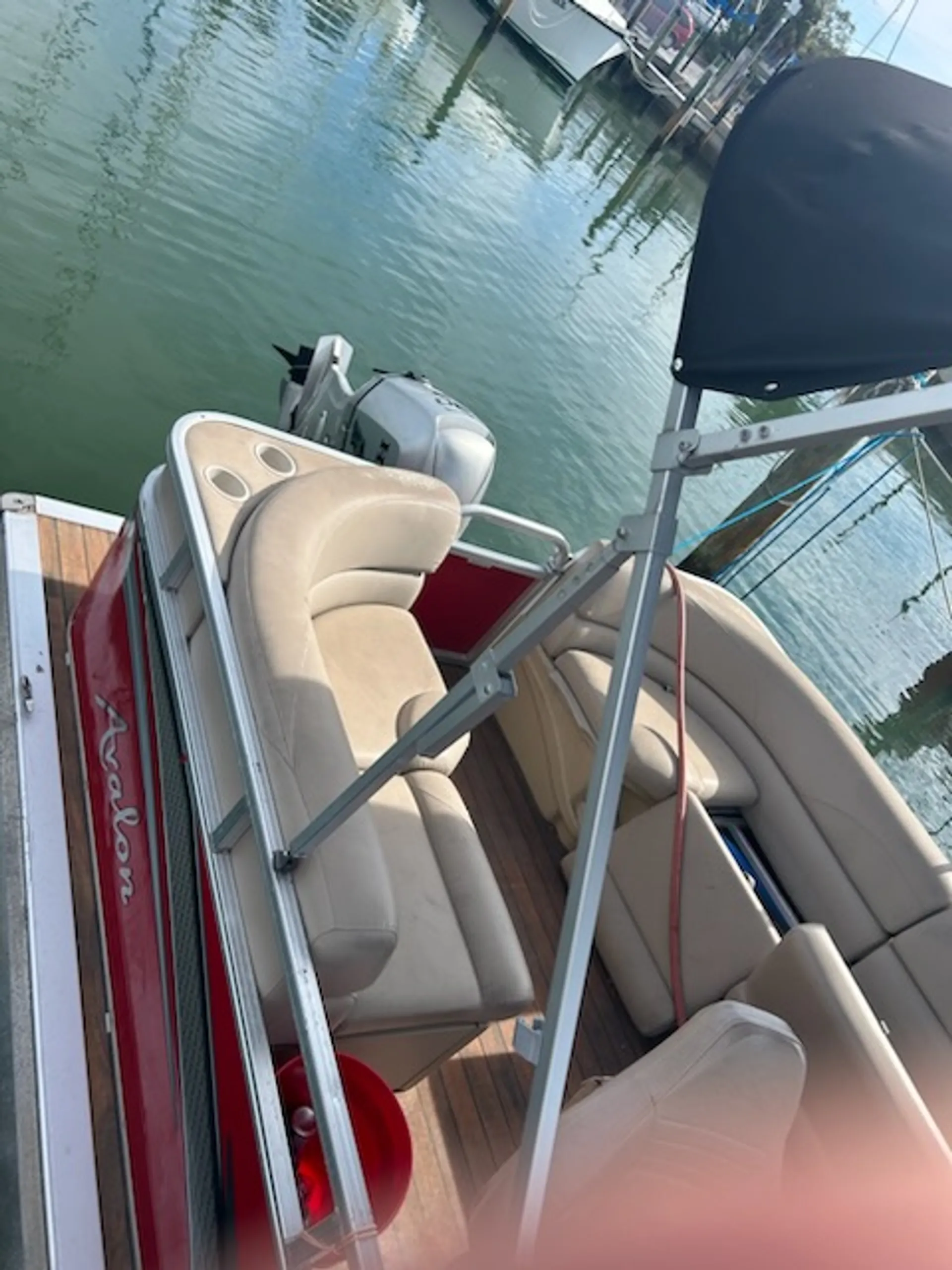 AVALON PONTOONS 25 GS CRUISE WAVEGLIDER TT in Gulfport, FL — photo 8