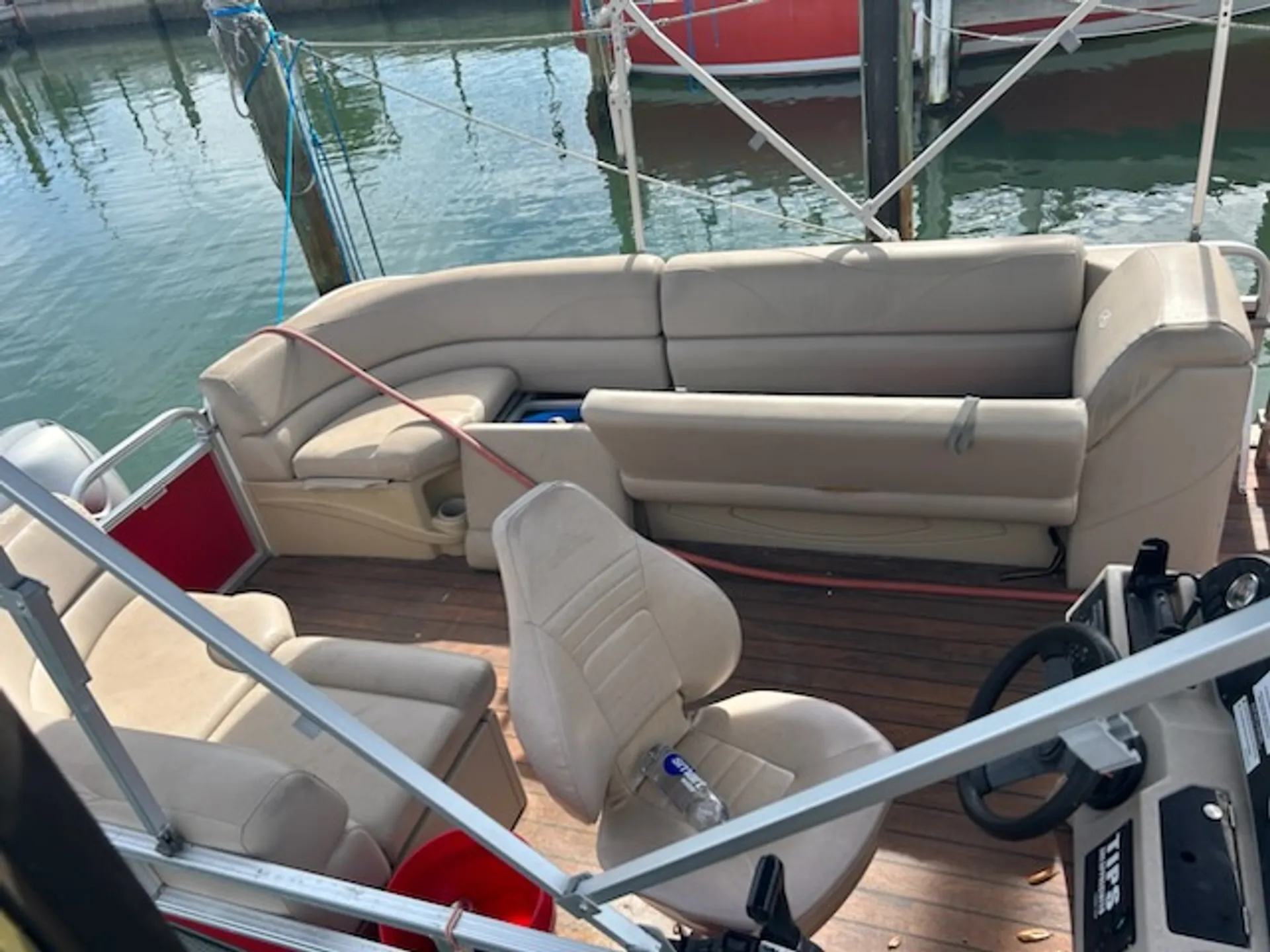 AVALON PONTOONS 25 GS CRUISE WAVEGLIDER TT in Gulfport, FL — photo 4