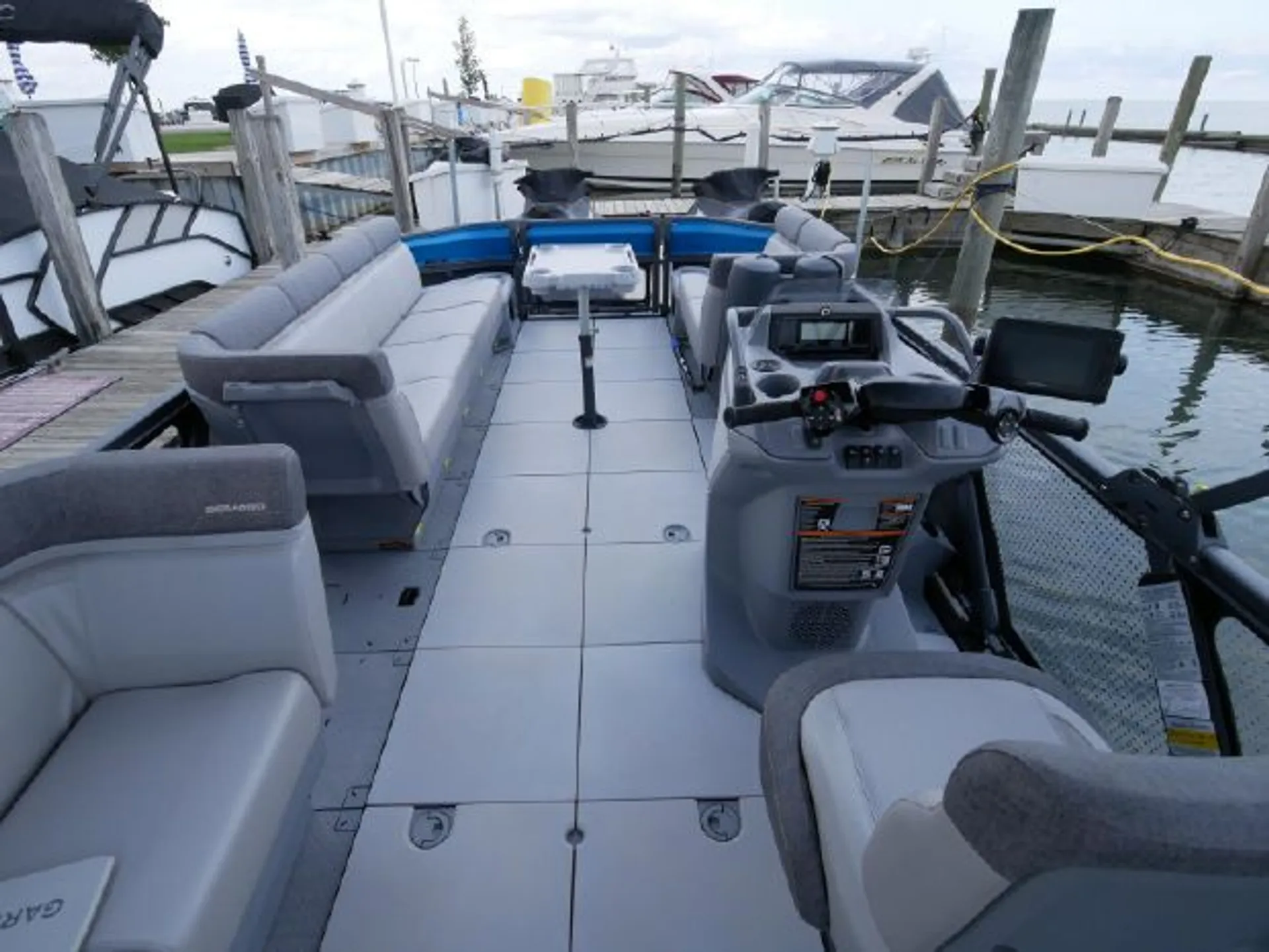 2023 SeaDoo 21 Switch Cruise 
