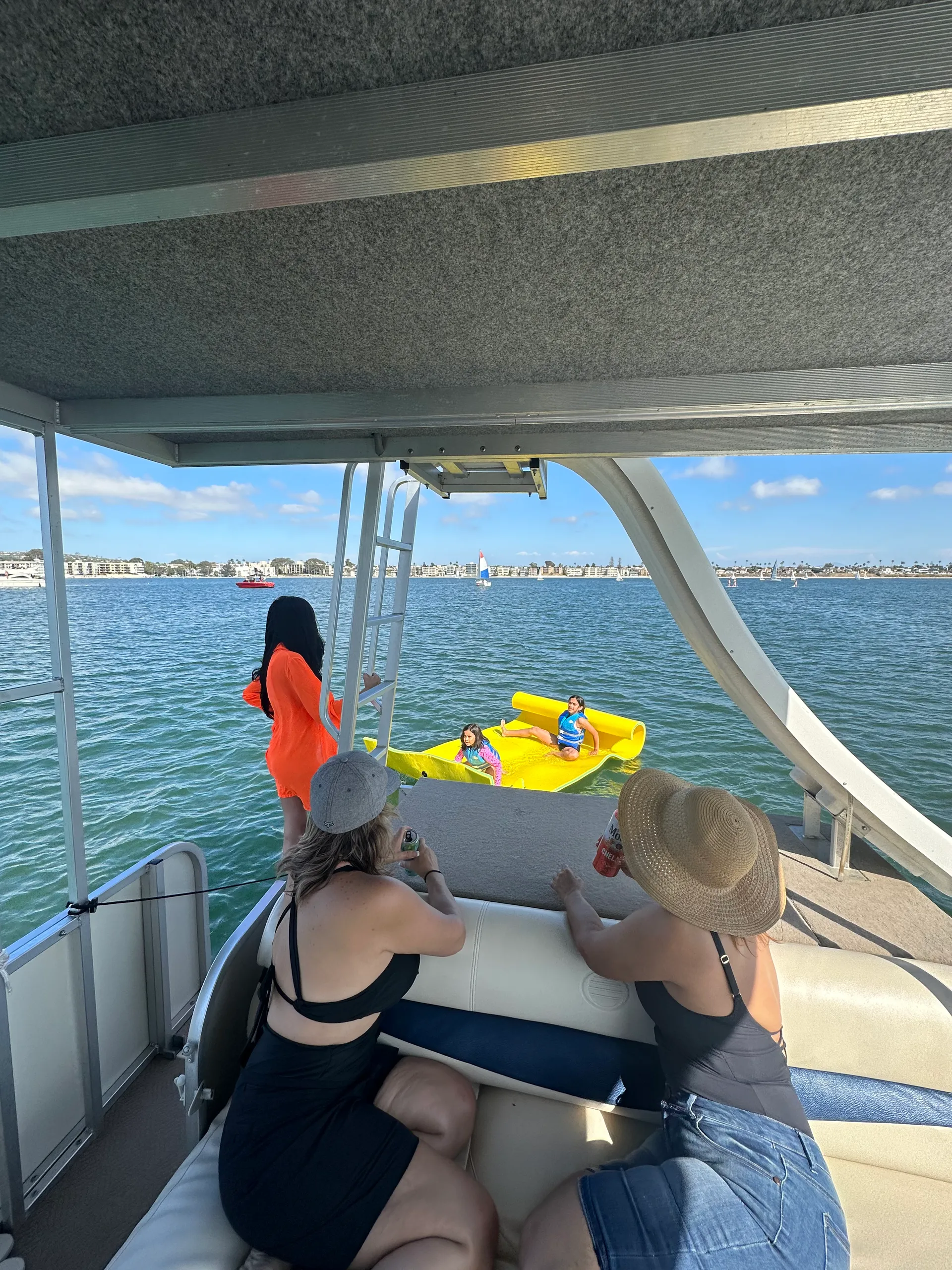 32 Feet Party Cruiser Pontoon with Slide for up to 12