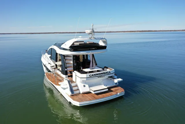 Rent a Galeon motor yacht in Strawn, TX near me