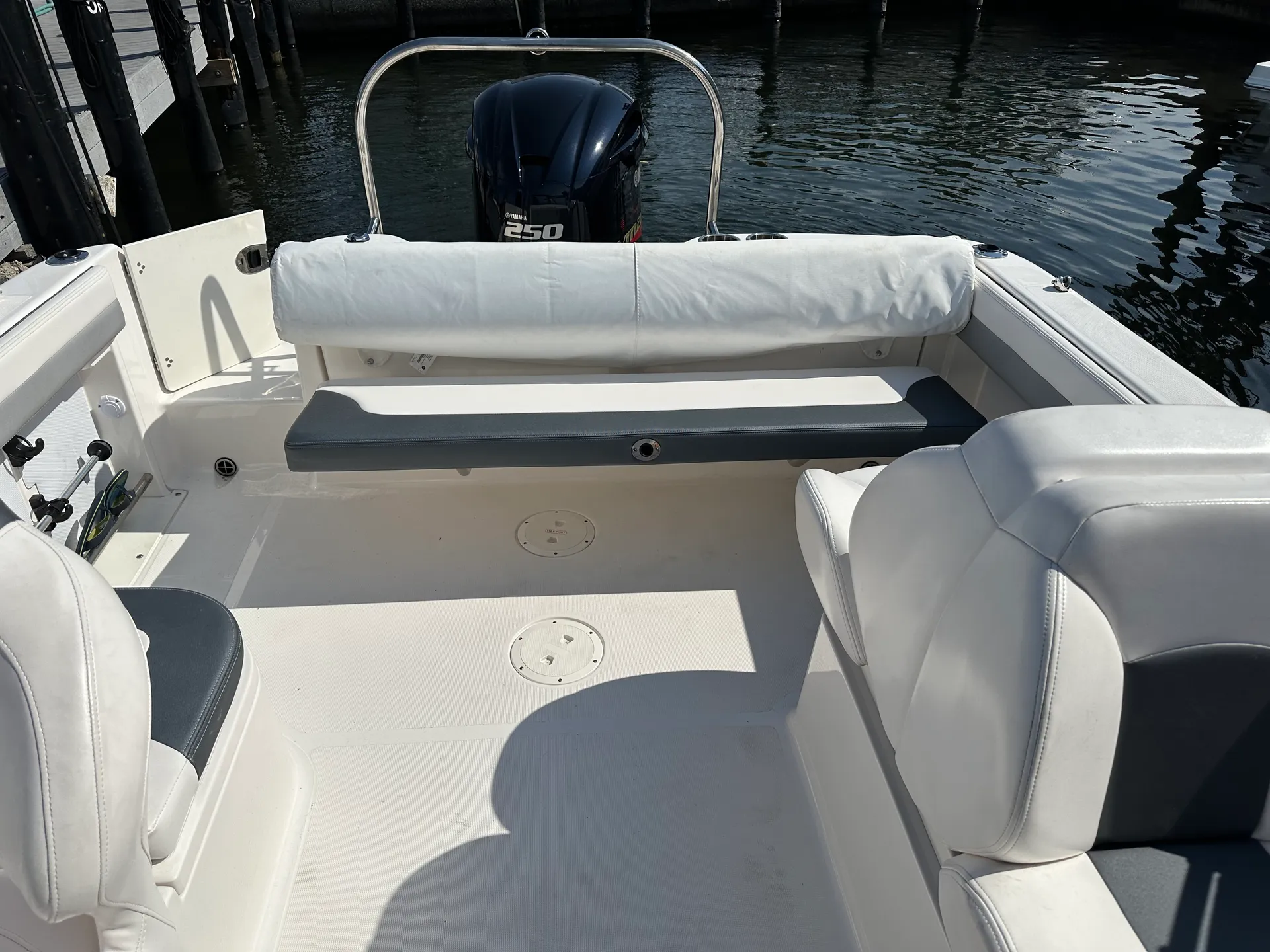 ROBALO R227 in Sarasota, FL — photo 10