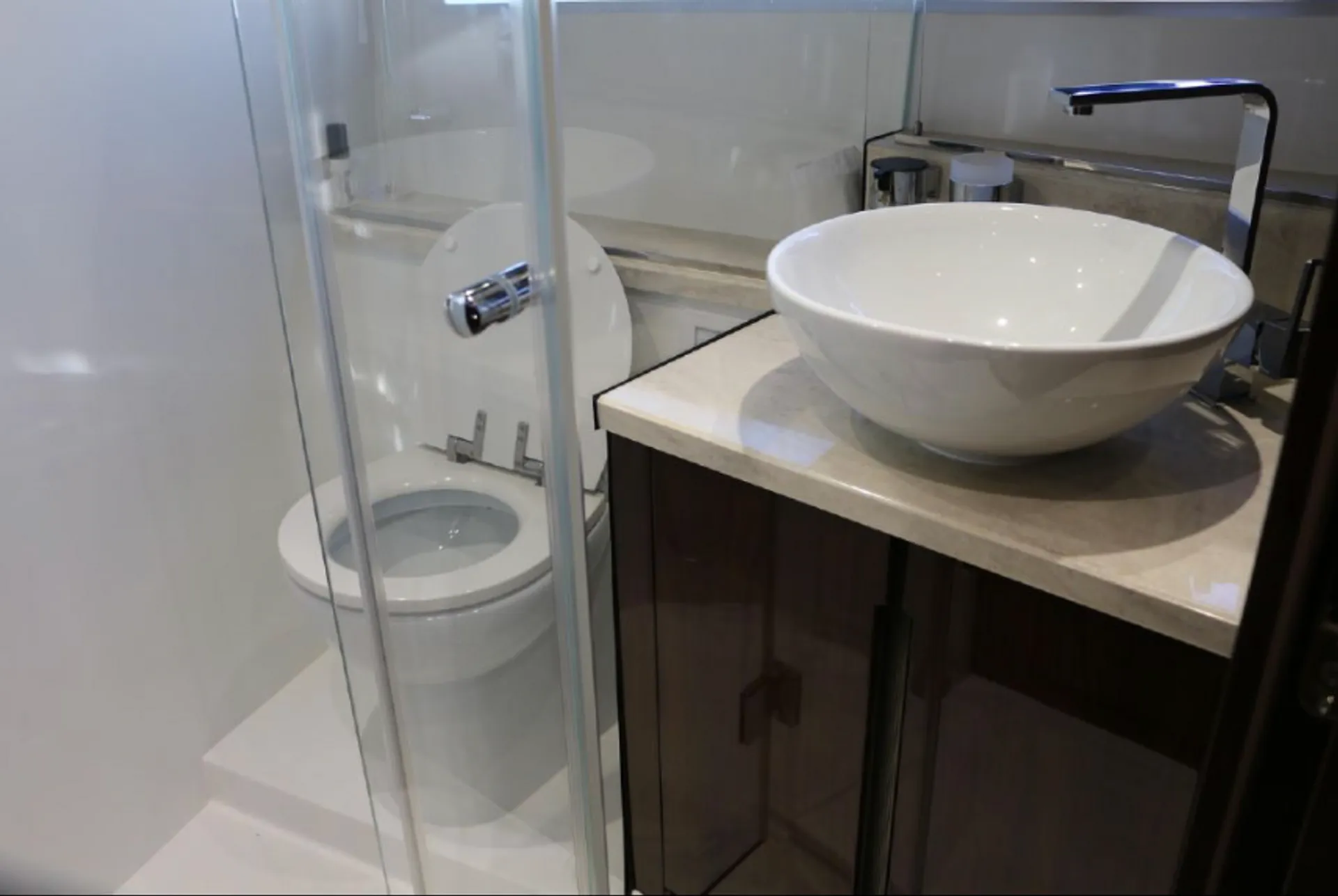 Charter 47 Foot Yacht on Possum Kingdom