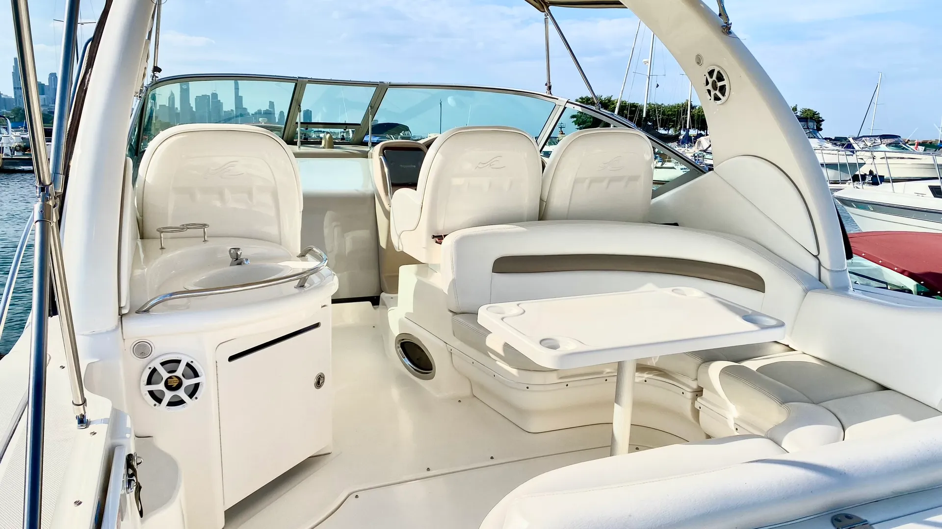 Beautiful 37' Sea Ray Sundancer Perfect for ANY Occasion!