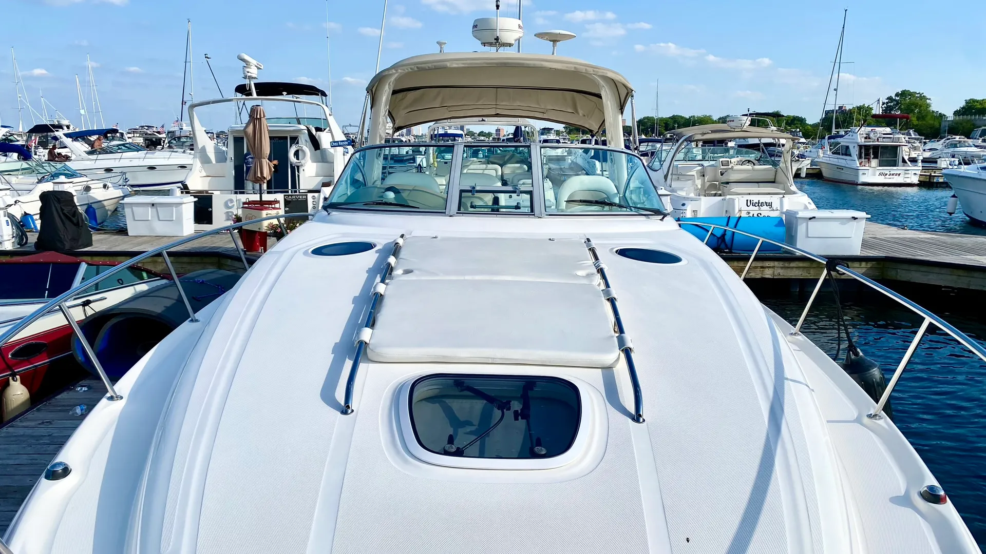 Beautiful 37' Sea Ray Sundancer Perfect for ANY Occasion!