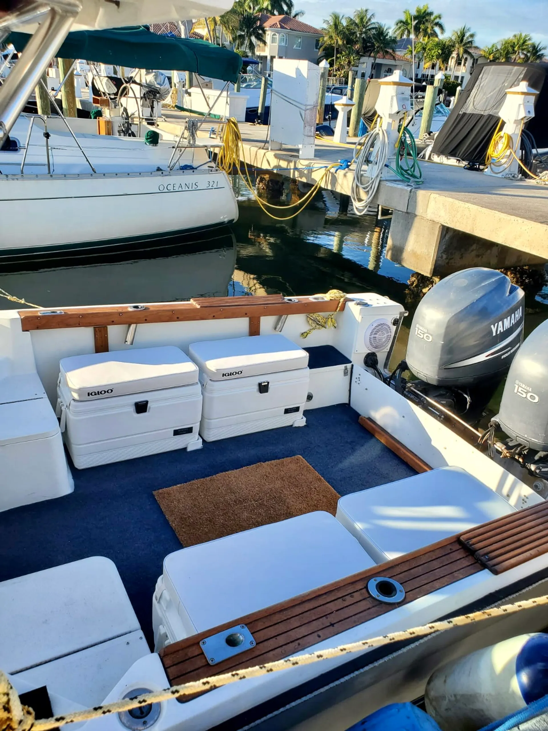 Pursuit 2650 Cuddy Cabin in Hollywood, FL — photo 2
