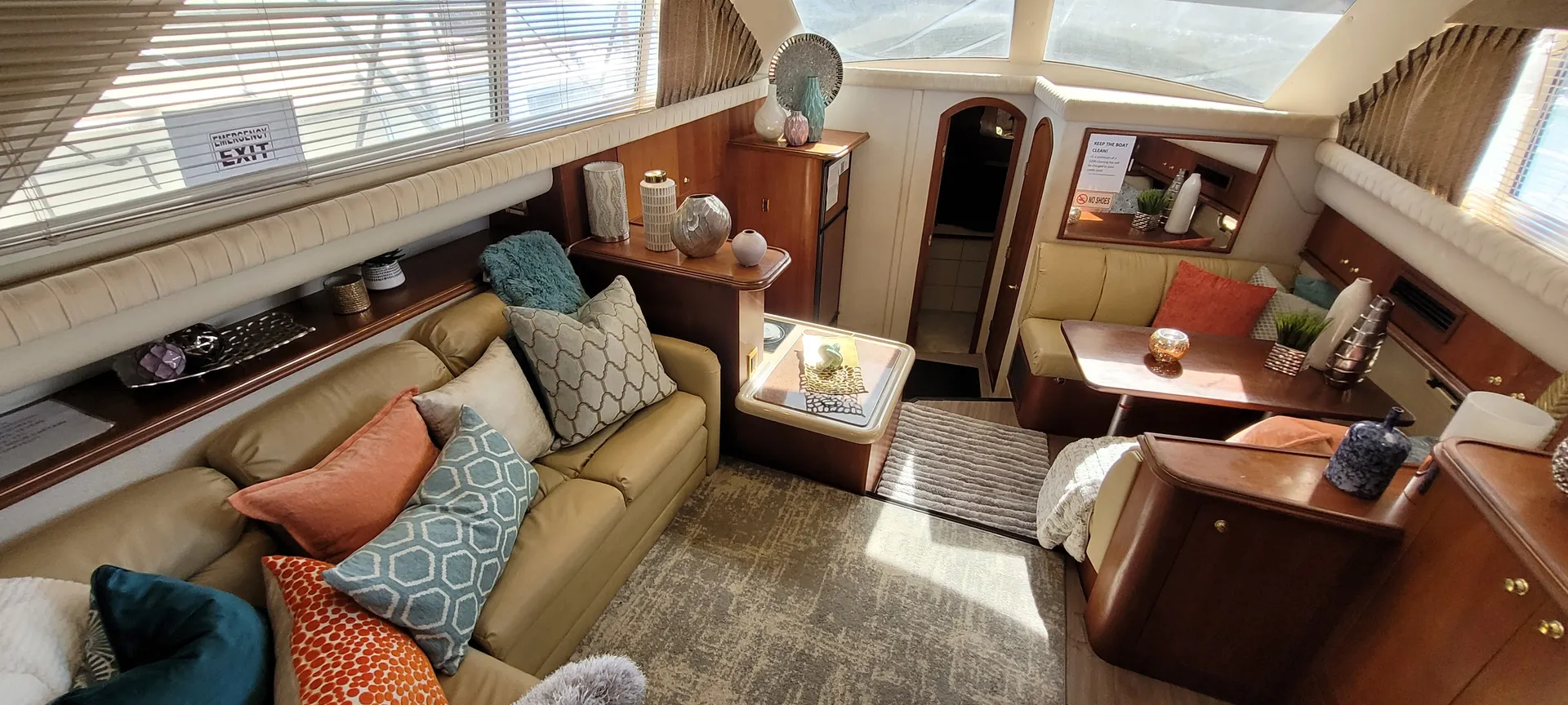 41' Cruisers Motoryacht in Lake Travis