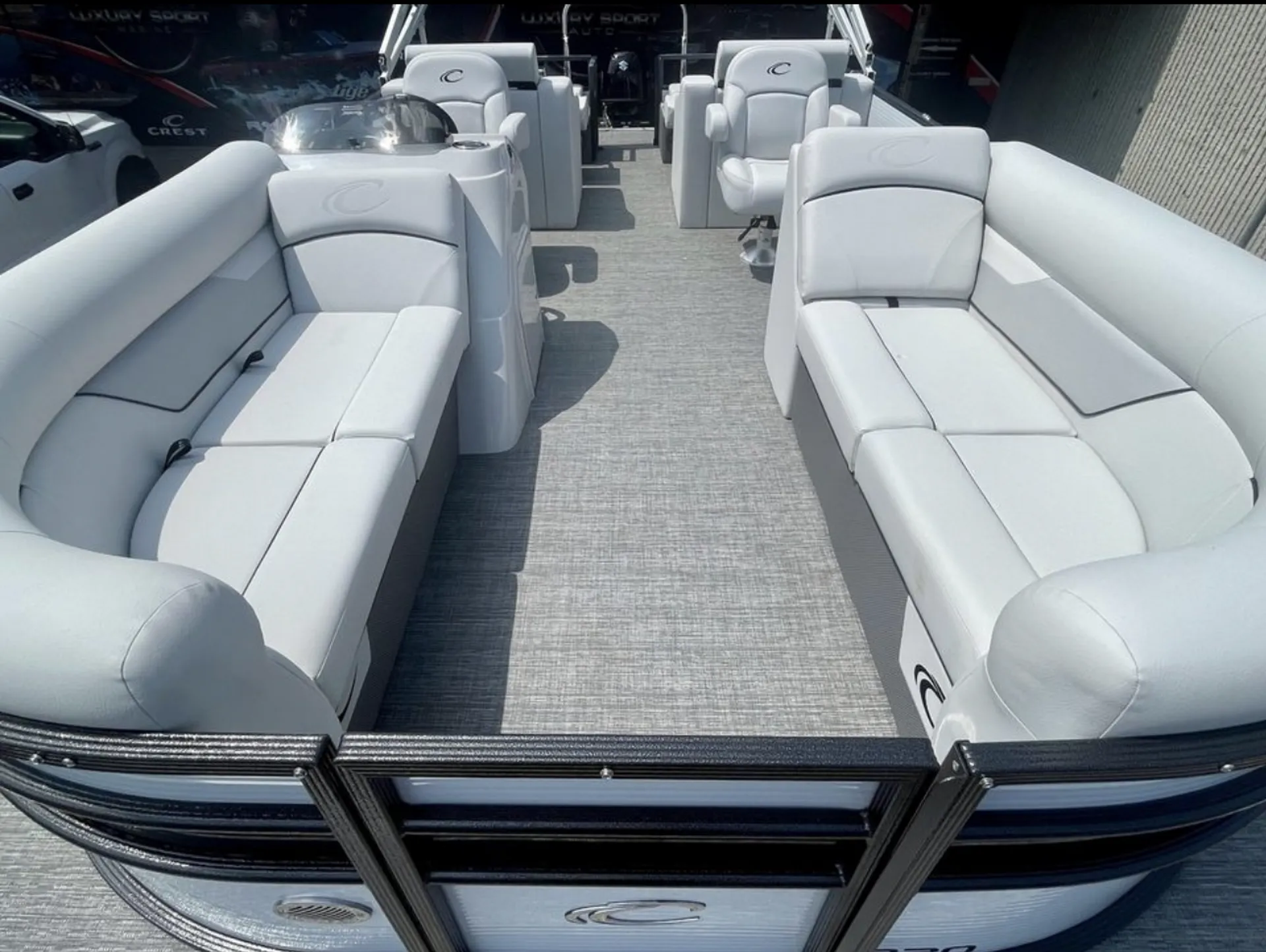 2022 Crest Pontoon Classic