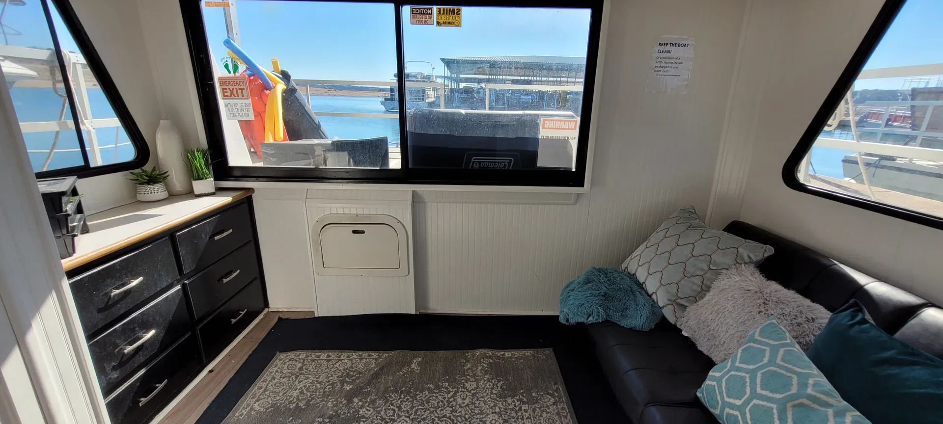 Gibson Boats 37 Sports Series in Austin, TX — photo 8