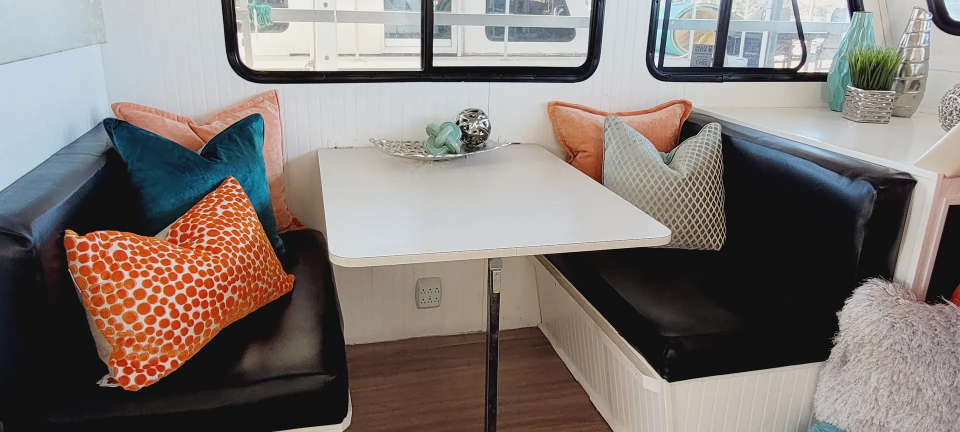 Gibson Boats 37 Sports Series in Austin, TX — photo 6