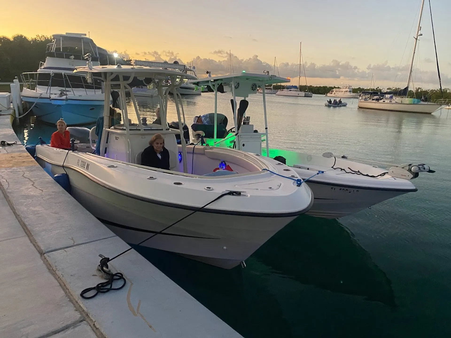 Hydrasports Boats 2200 Vector CC w/F250 TX in Coral Gables, FL — photo 5