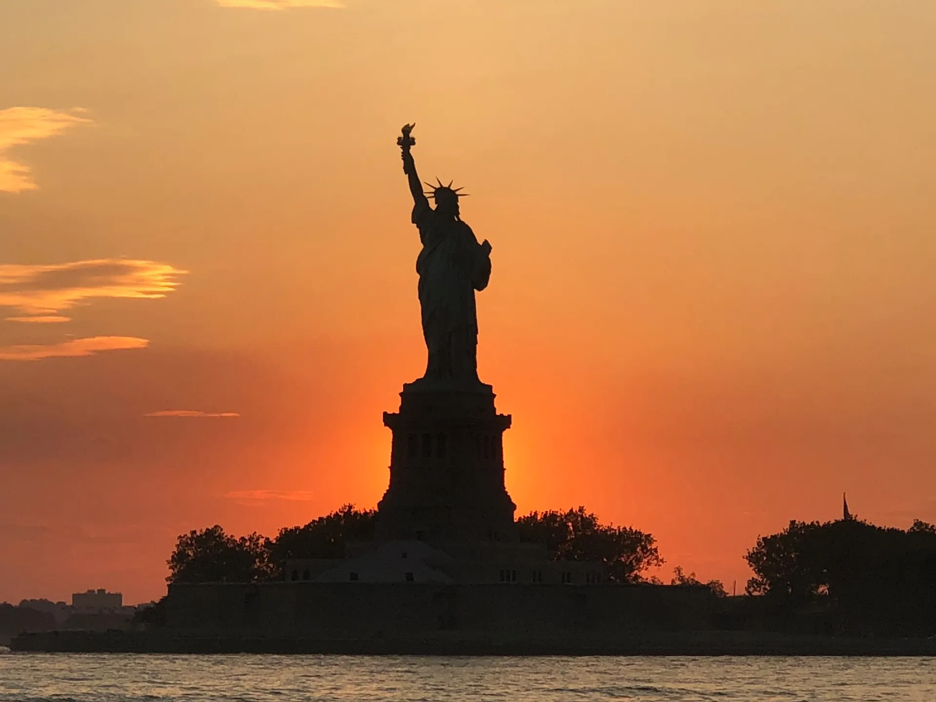 56 Ft Cruises around Manhattan NY and more...