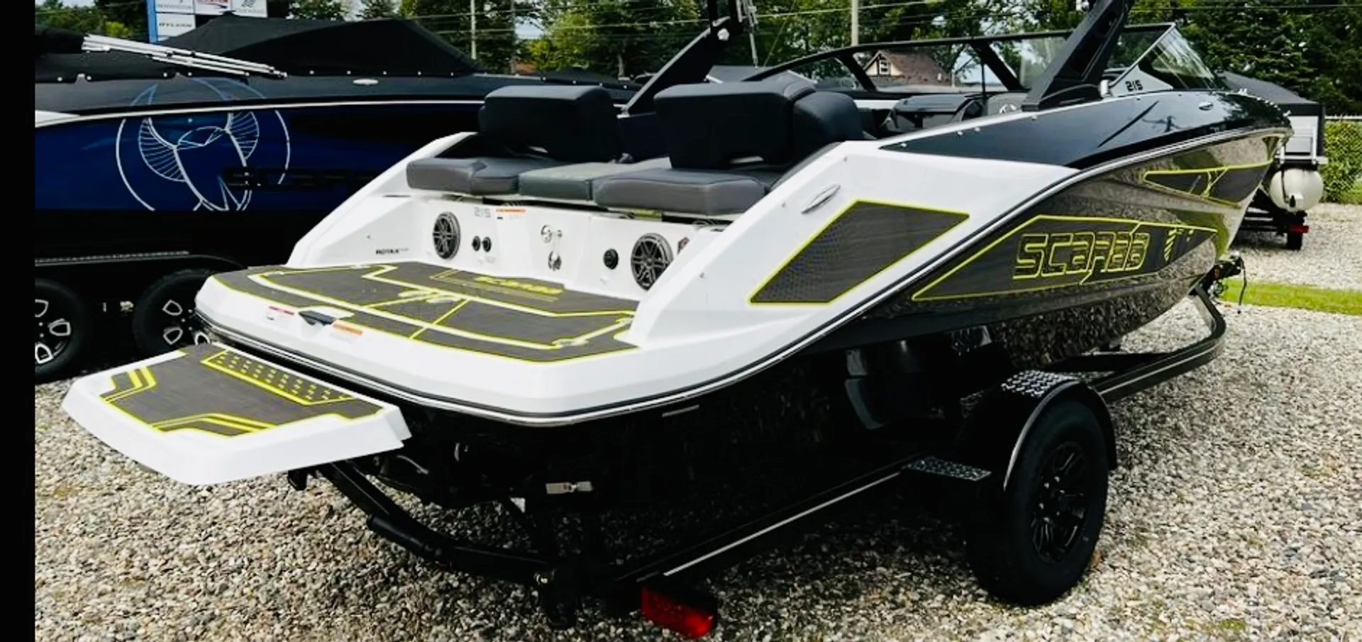 2023 scarab 215 ID Atomic Yellow 