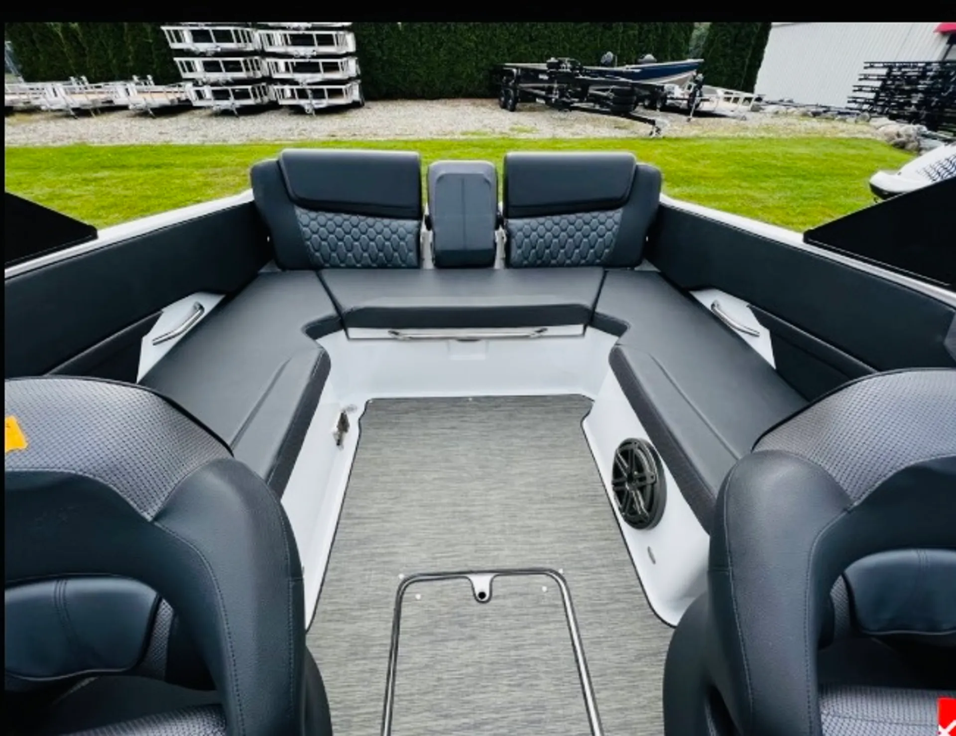 2023 scarab 215 ID Atomic Yellow 